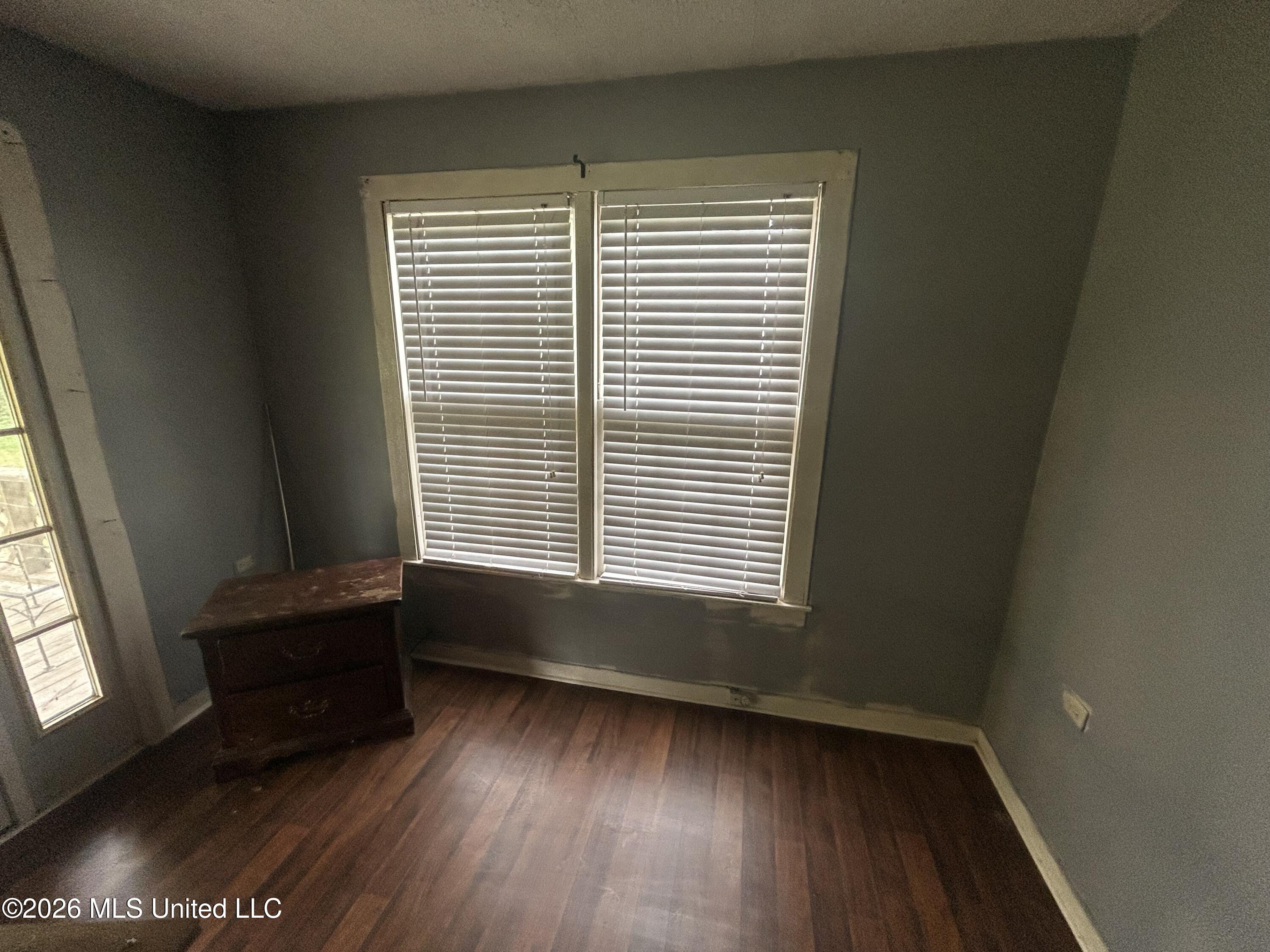 403 Front Street Property Photo 15