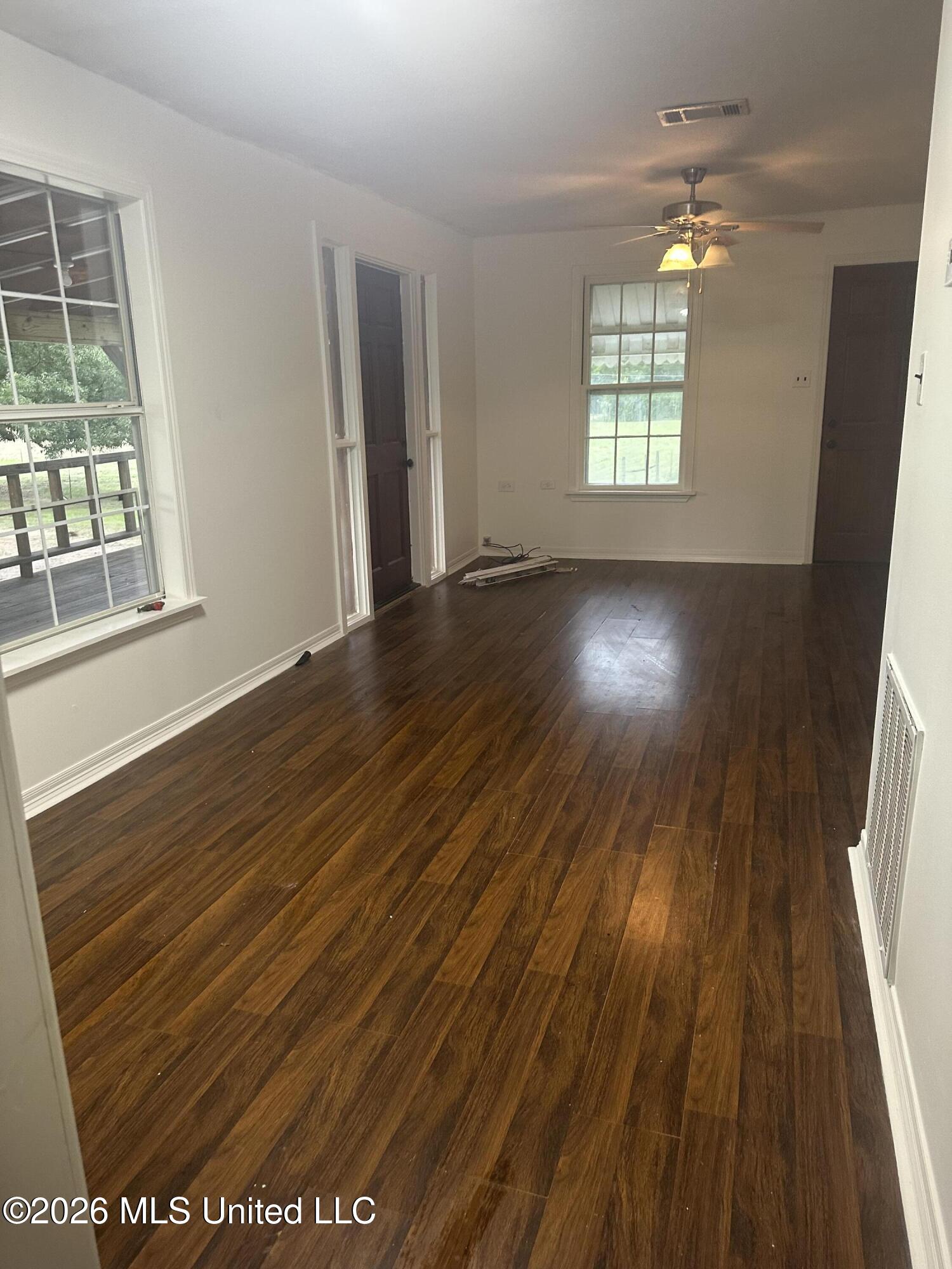 403 Front Street Property Photo 16