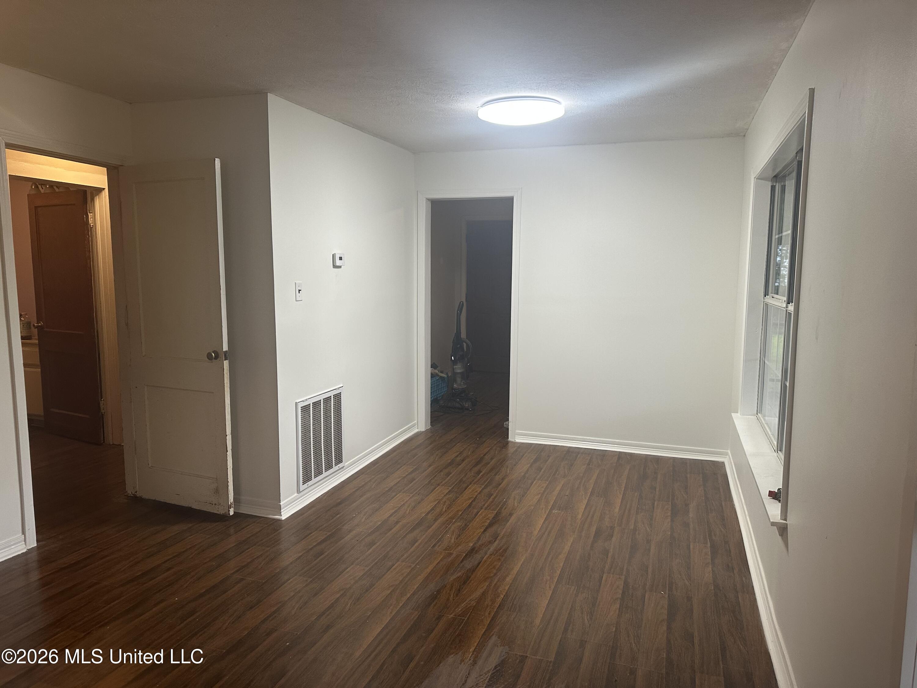 403 Front Street Property Photo 17