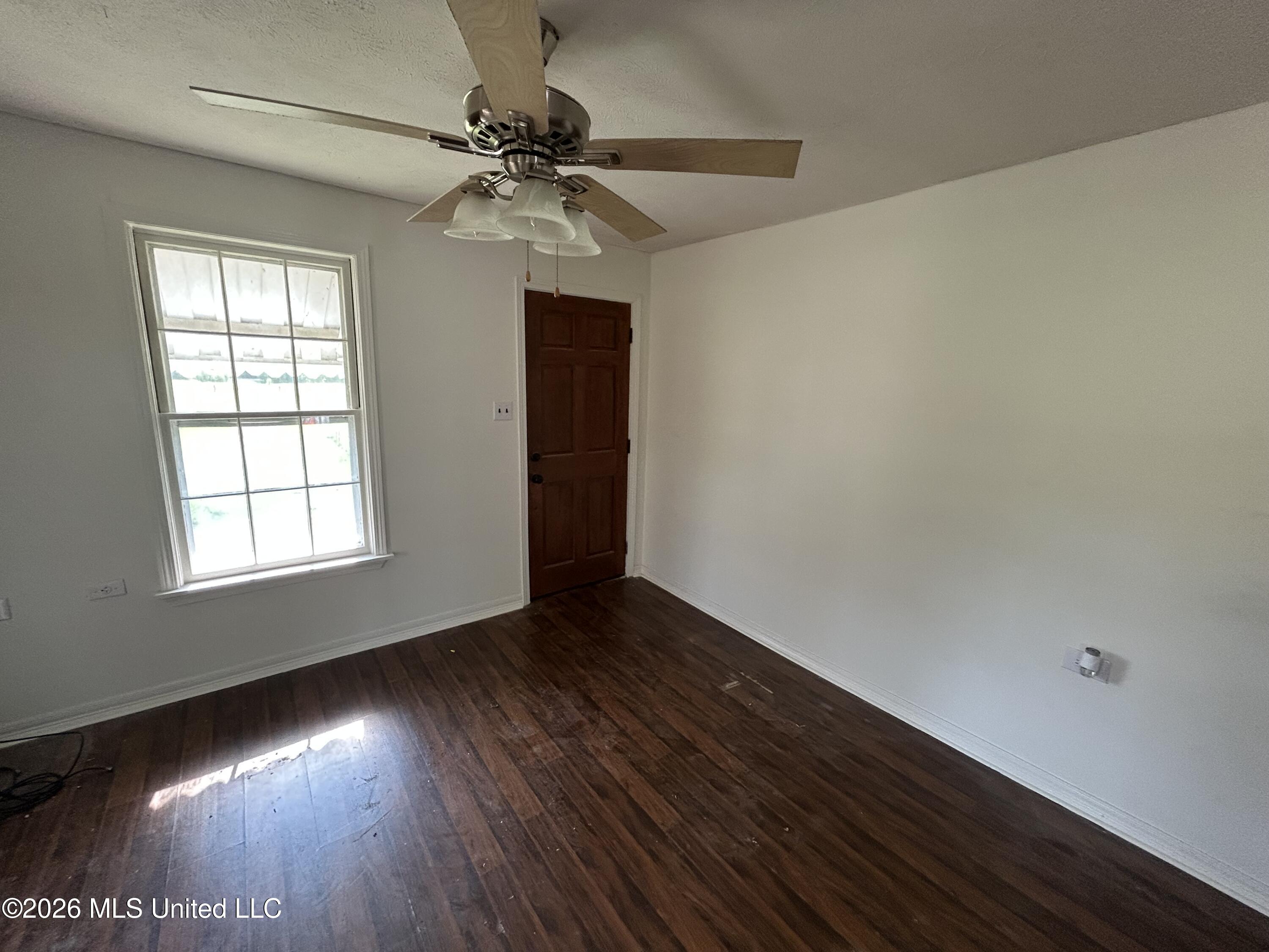 403 Front Street Property Photo 20