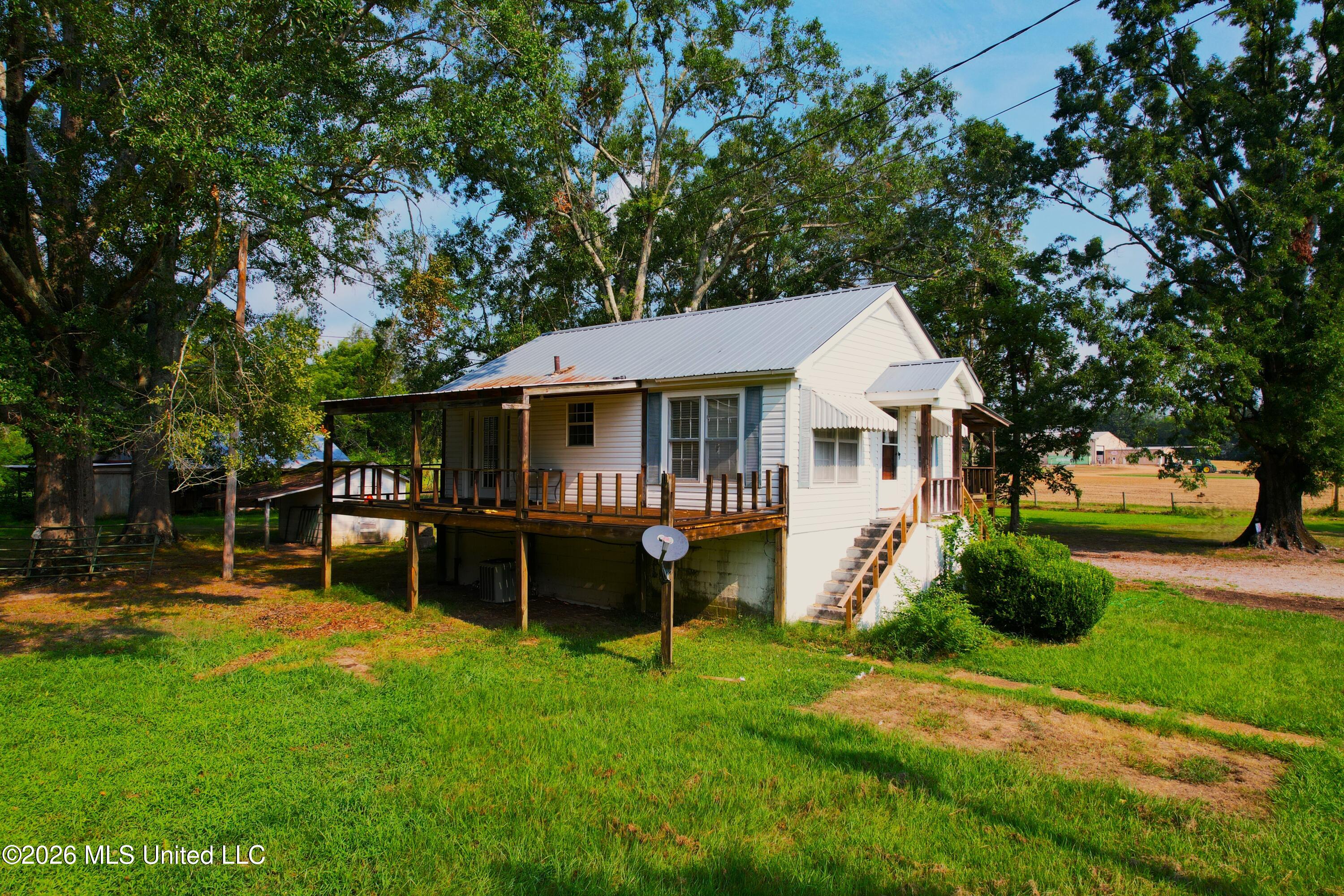 403 Front Street Property Photo 24
