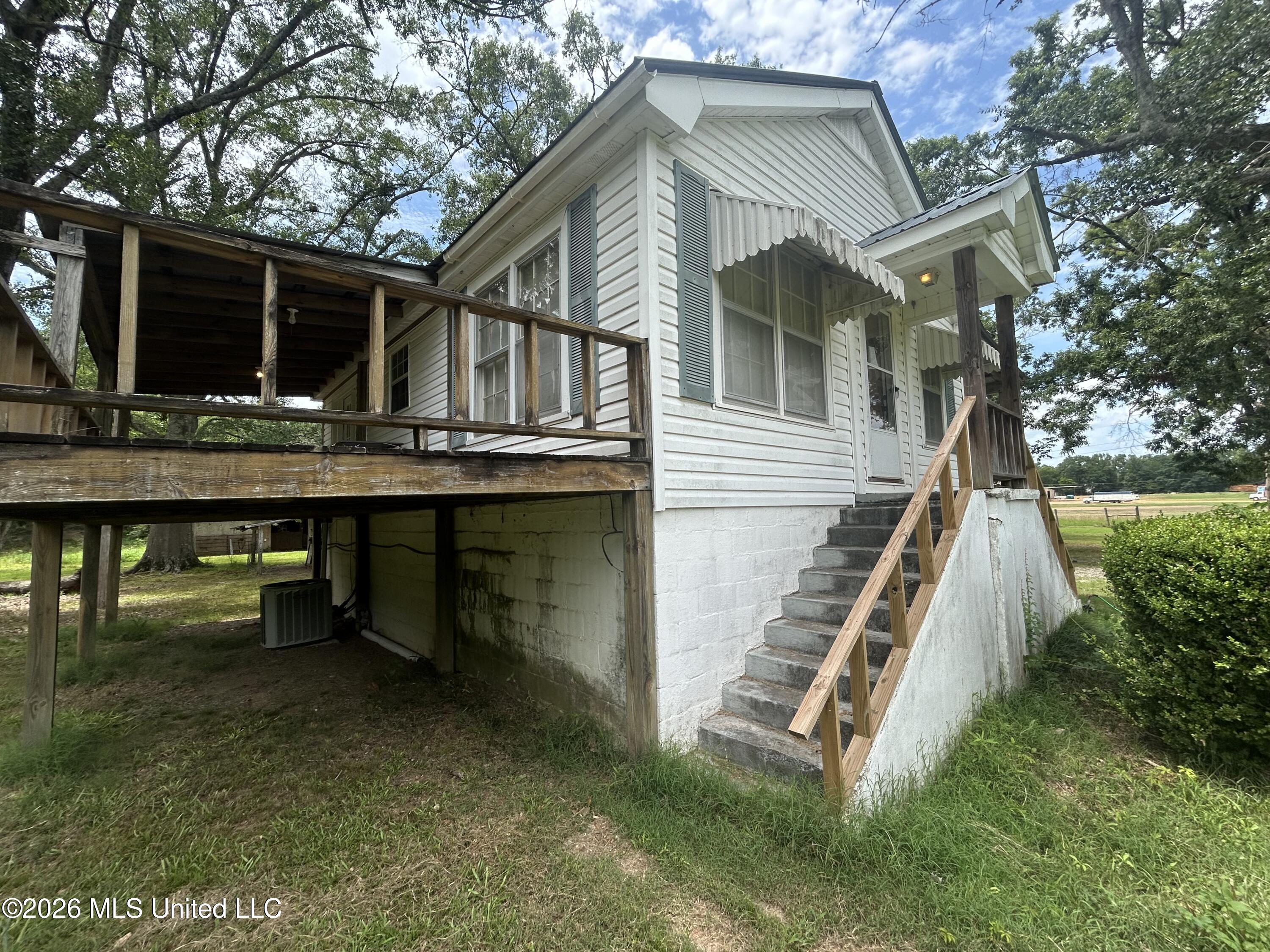 403 Front Street Property Photo 34