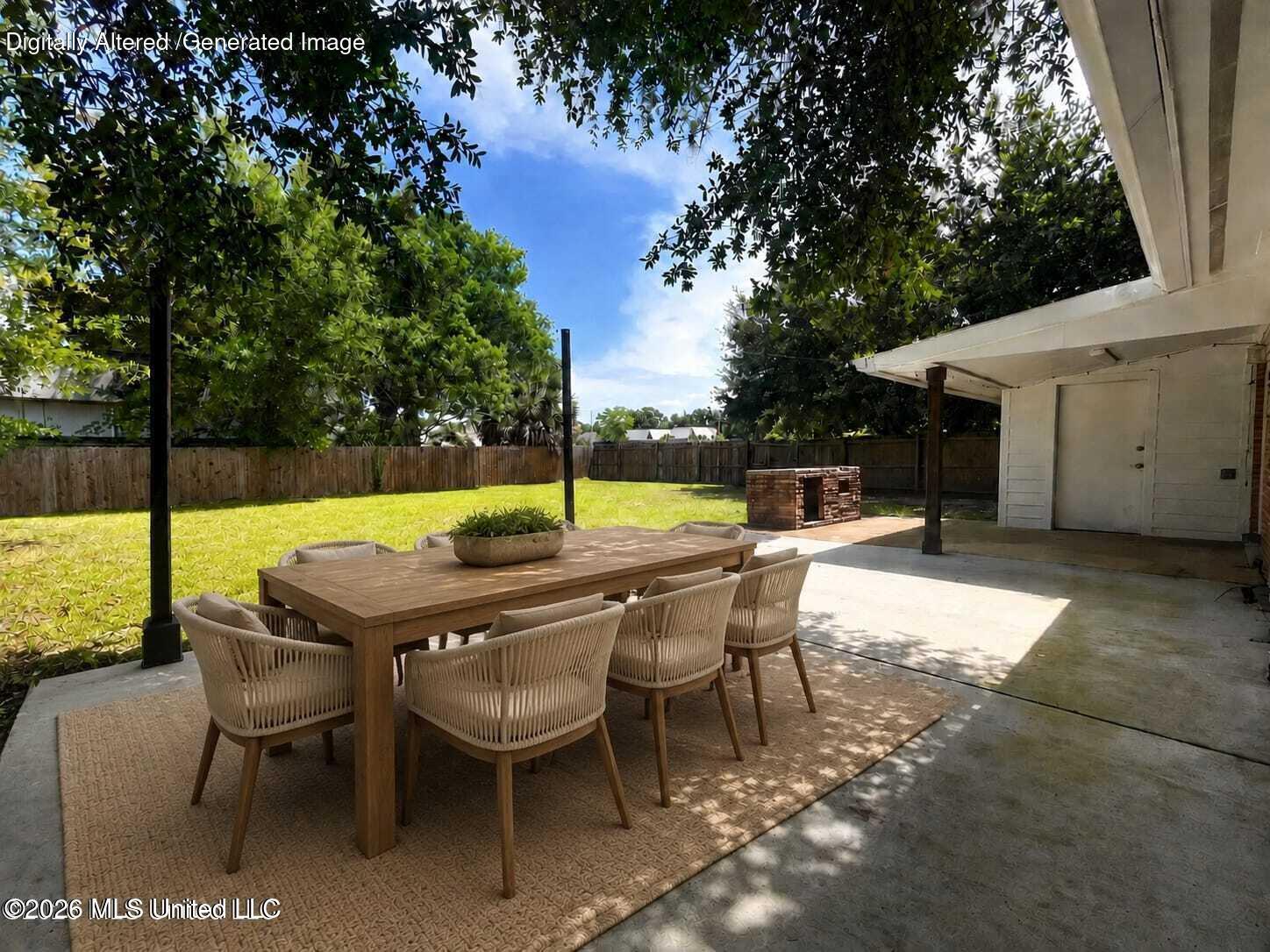 2300 Arbor Drive Property Photo 3