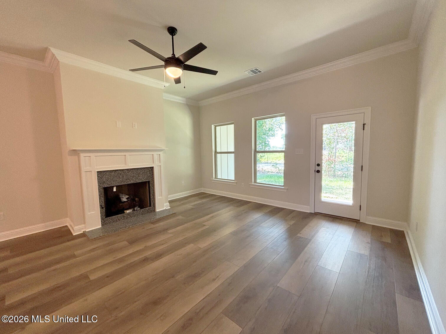 1053 Flounder Way Property Photo 4