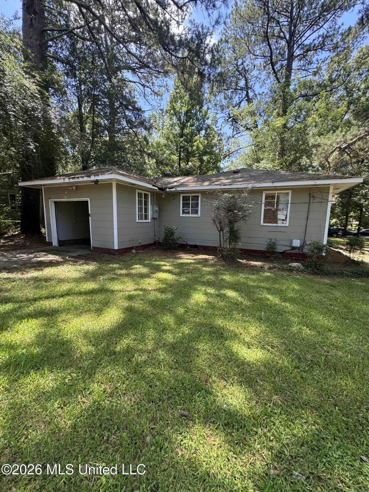 3206 Rosemary Avenue Property Photo 3
