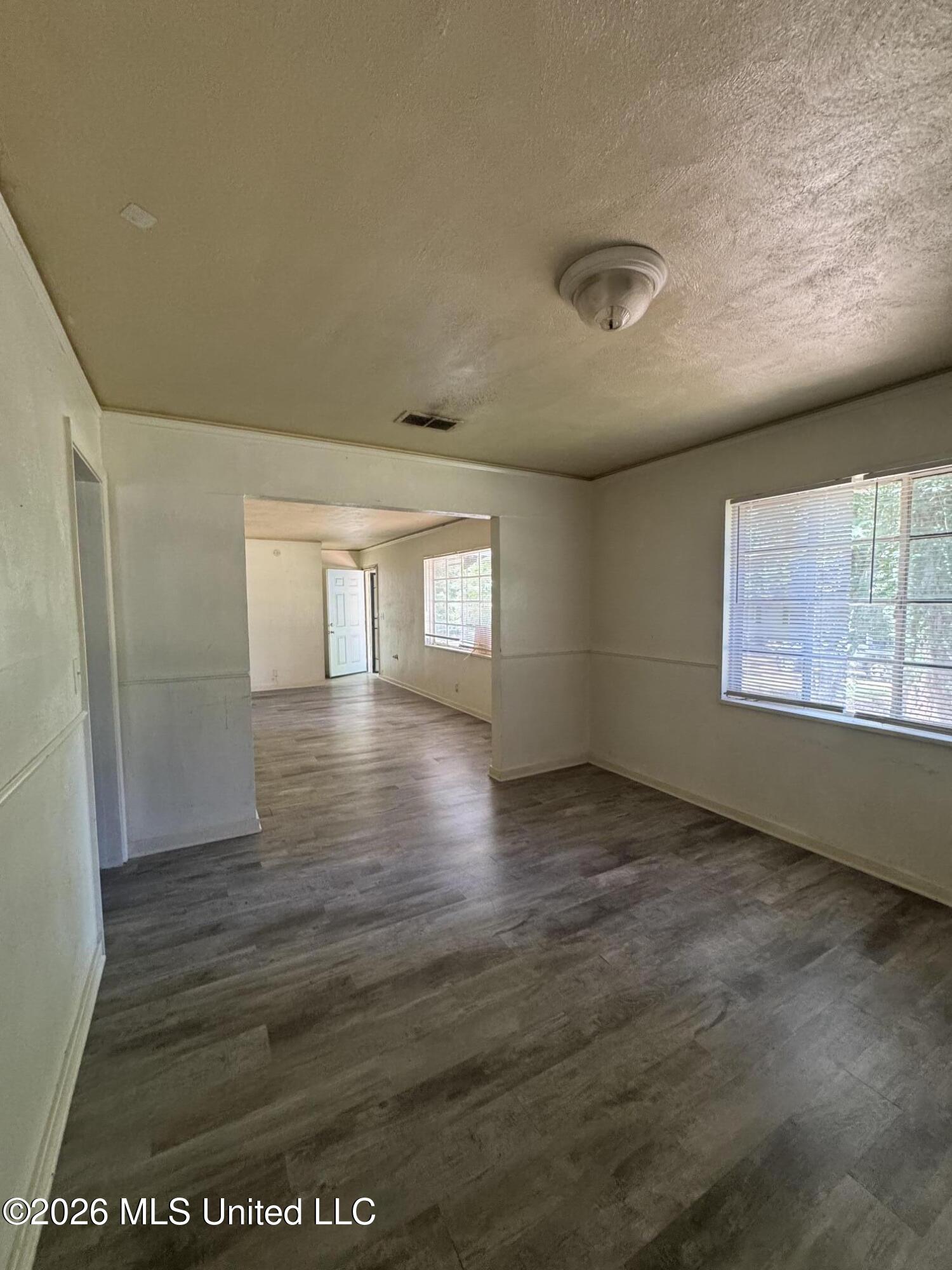3206 Rosemary Avenue Property Photo 6