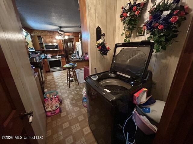 909 Pershing Street Property Photo 16