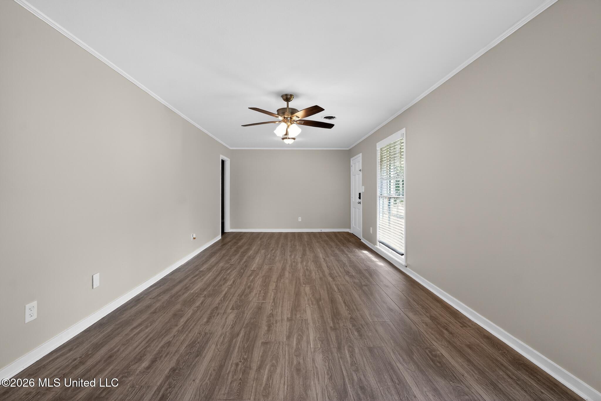 5801 Orchardview Drive Property Photo 2
