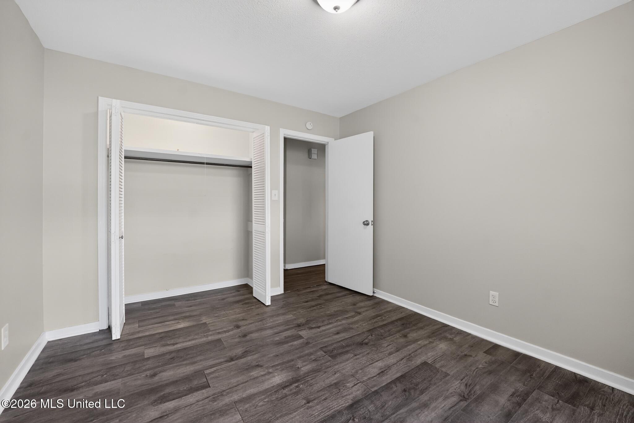 5801 Orchardview Drive Property Photo 10