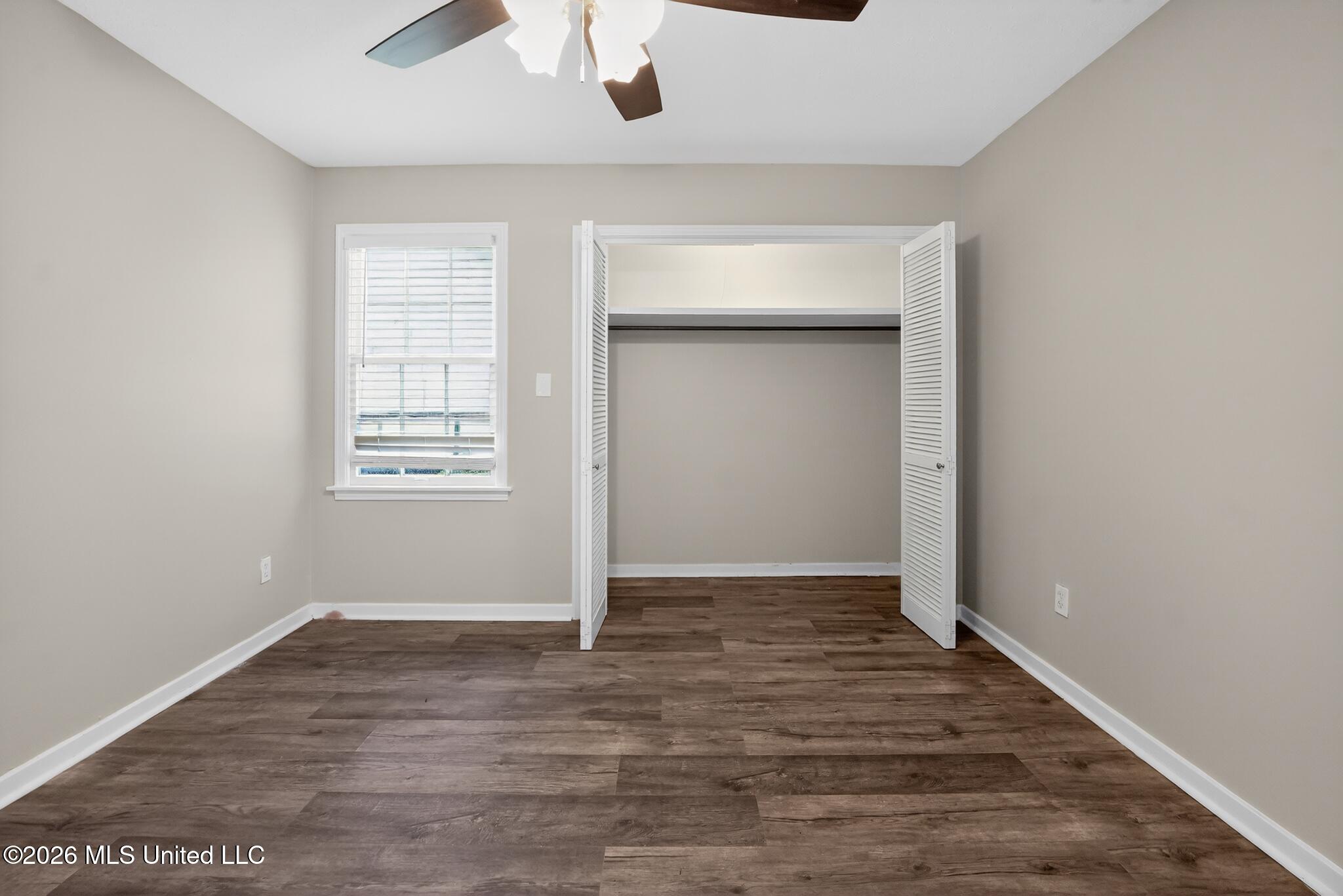 5801 Orchardview Drive Property Photo 11
