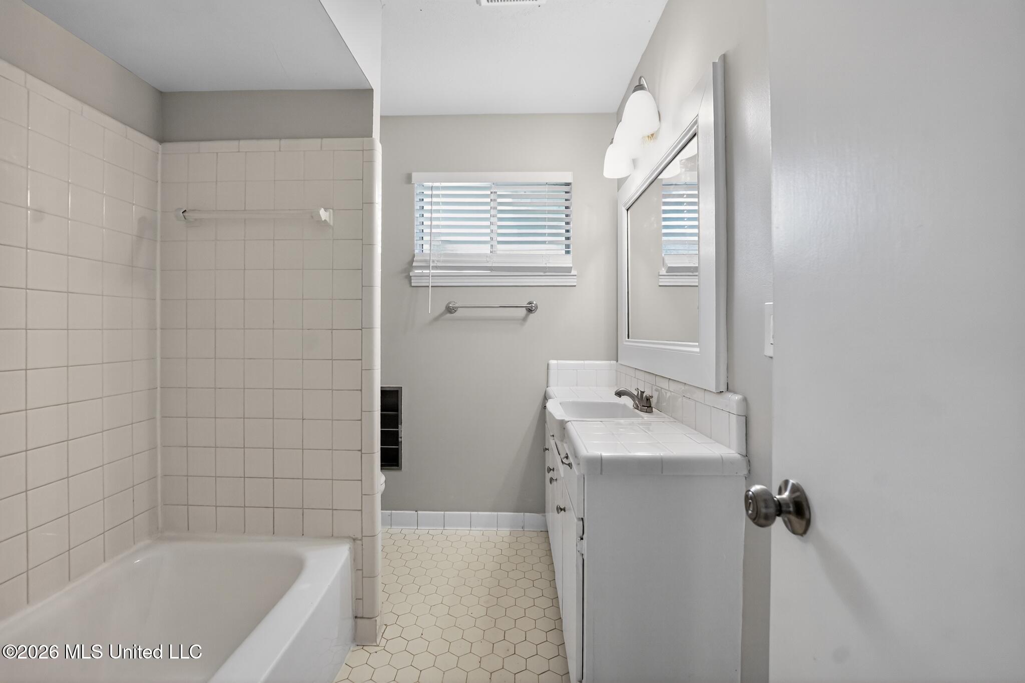 5801 Orchardview Drive Property Photo 13