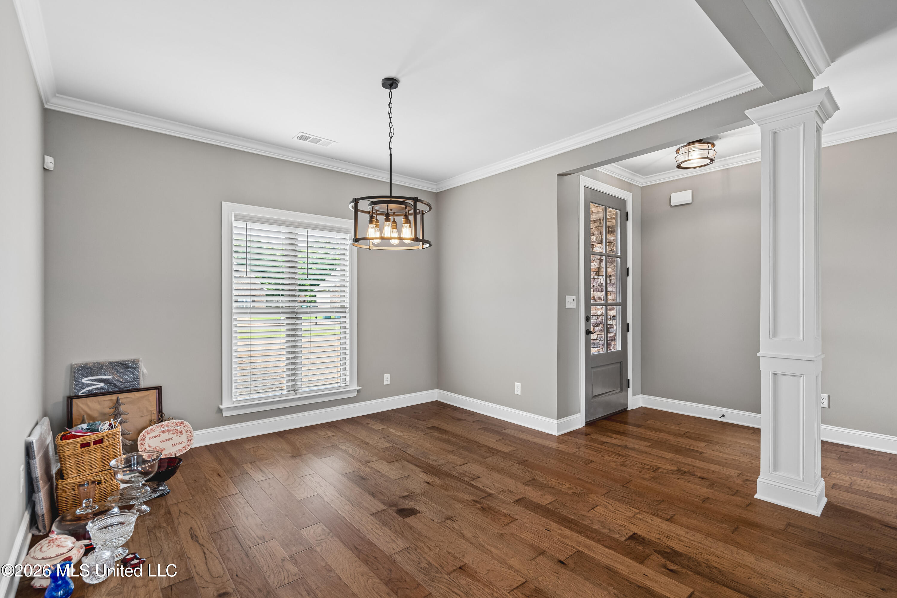 2190 Redbud Cove Property Photo 5