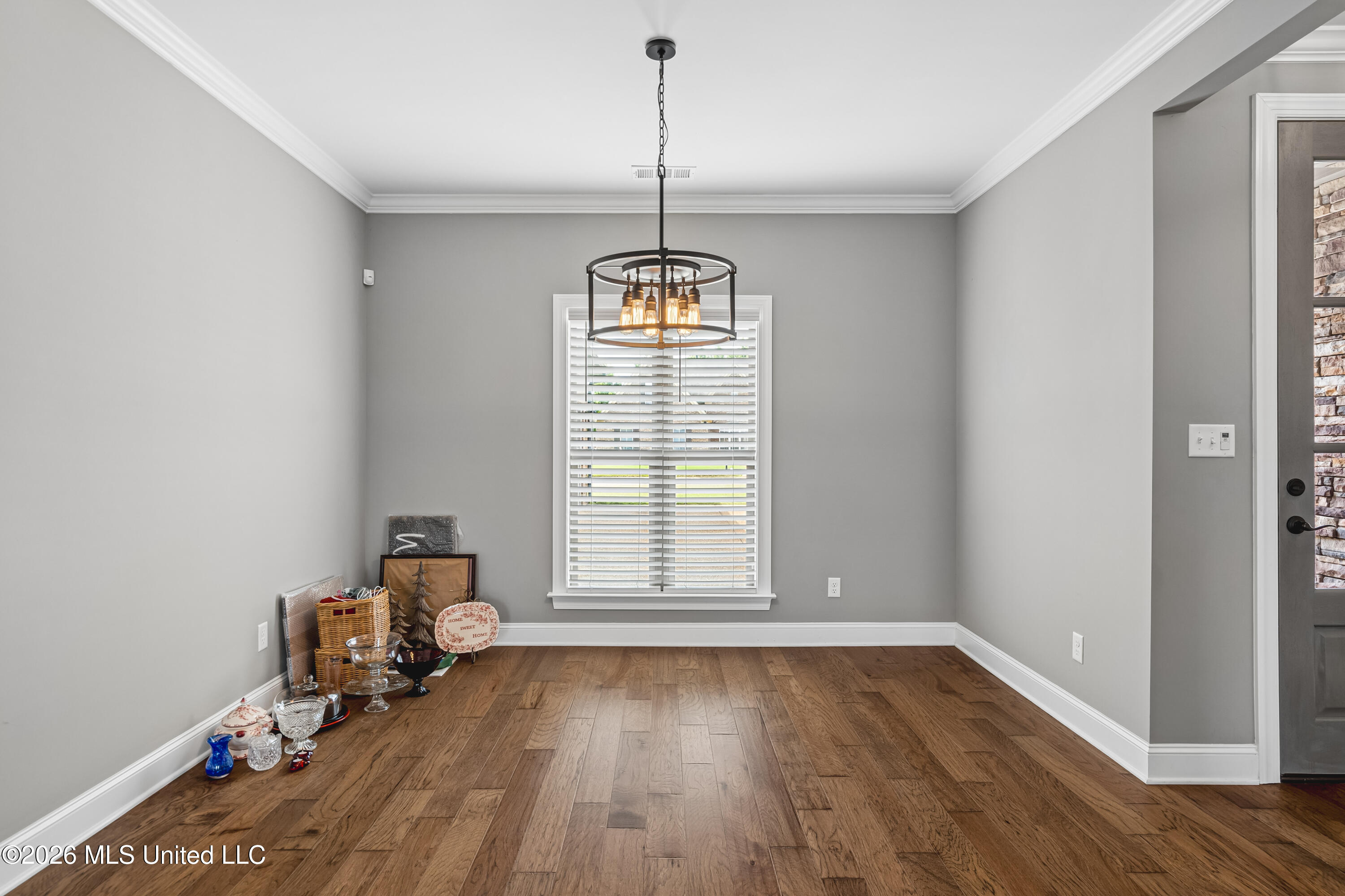 2190 Redbud Cove Property Photo 7