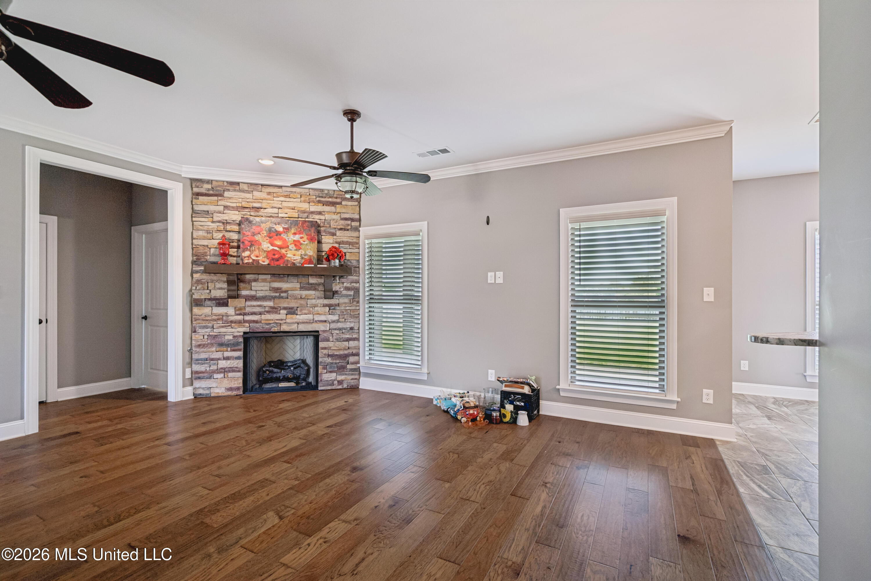 2190 Redbud Cove Property Photo 8