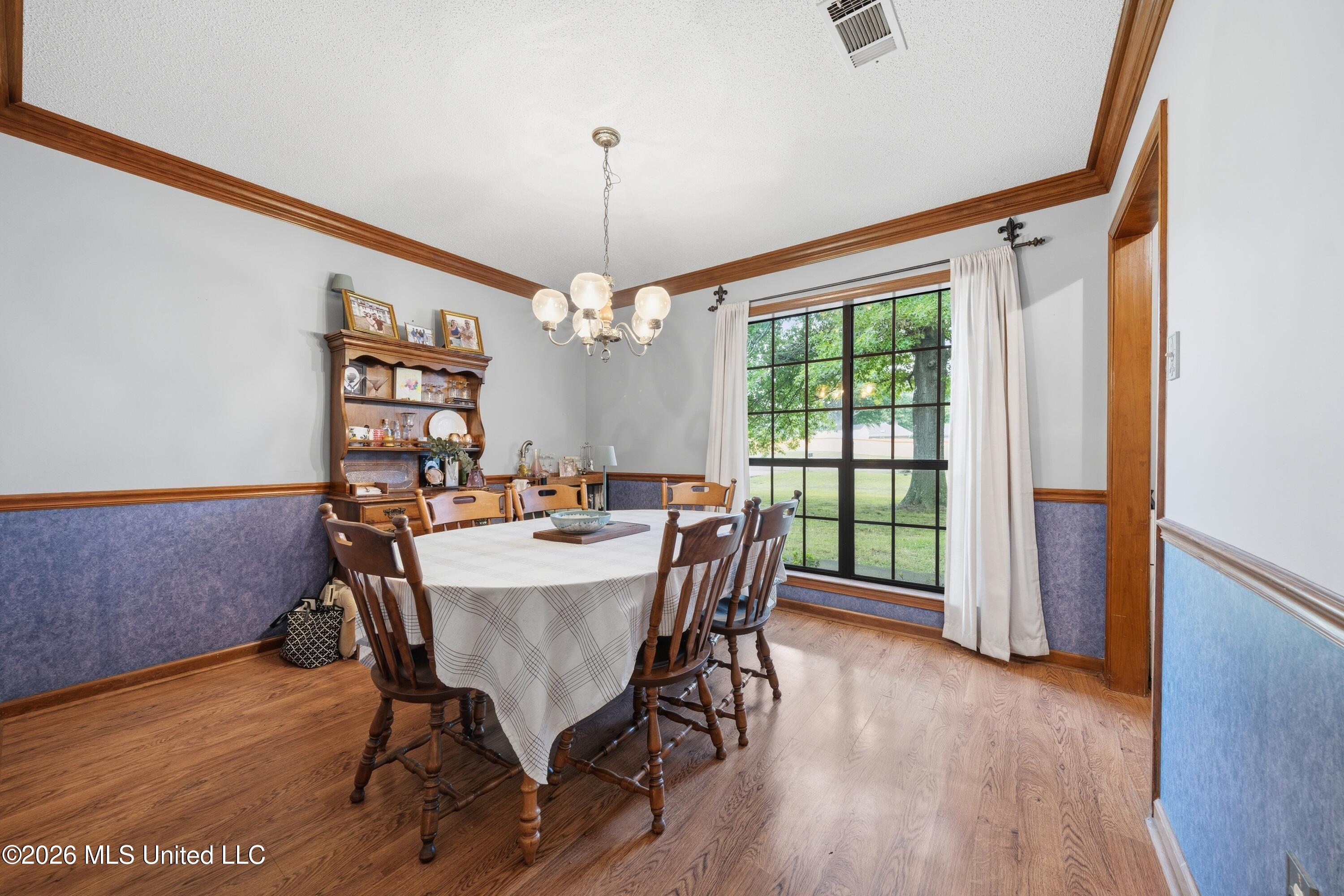 7630 Whitten Hill Drive Property Photo 11
