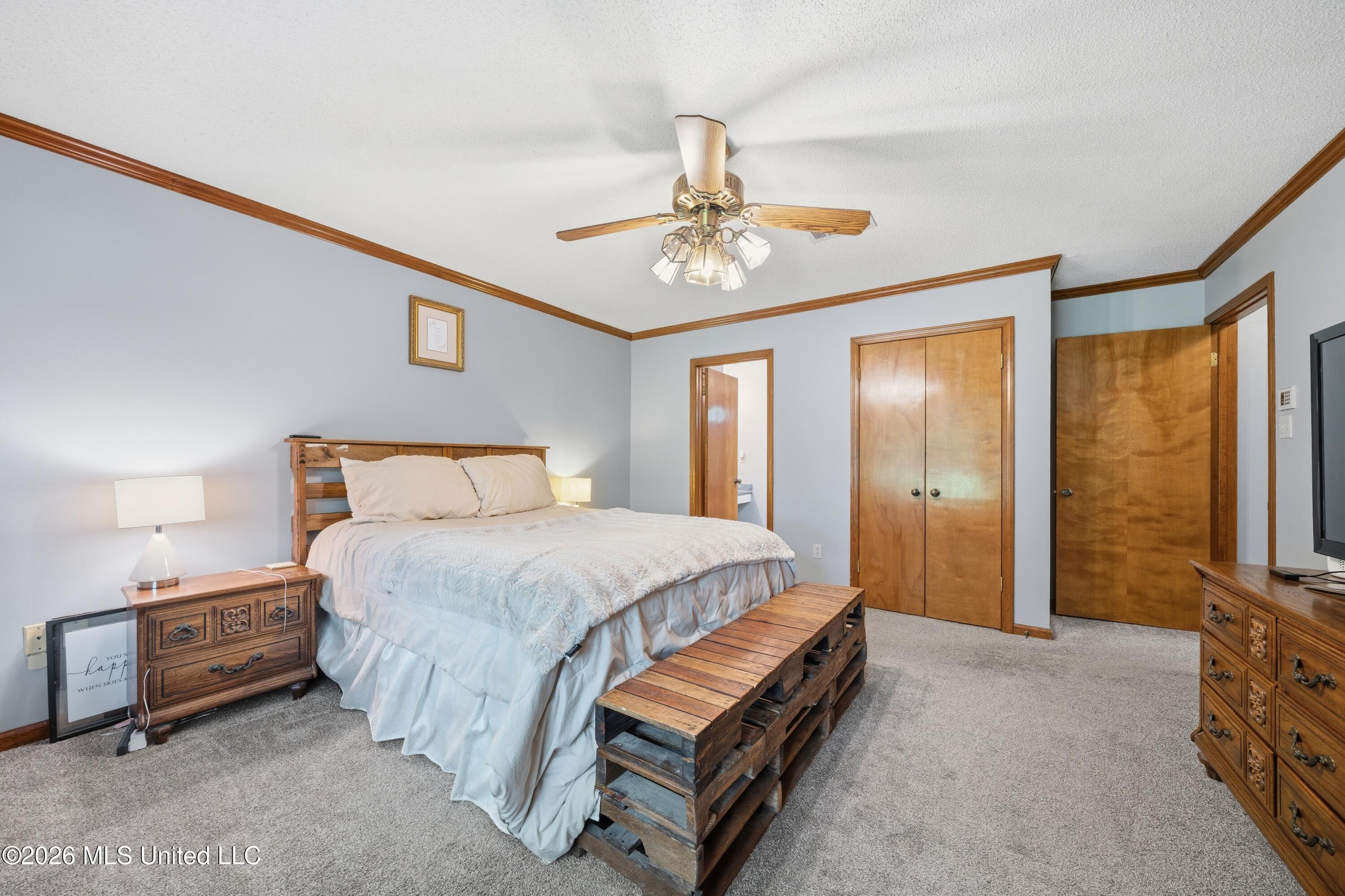 7630 Whitten Hill Drive Property Photo 13