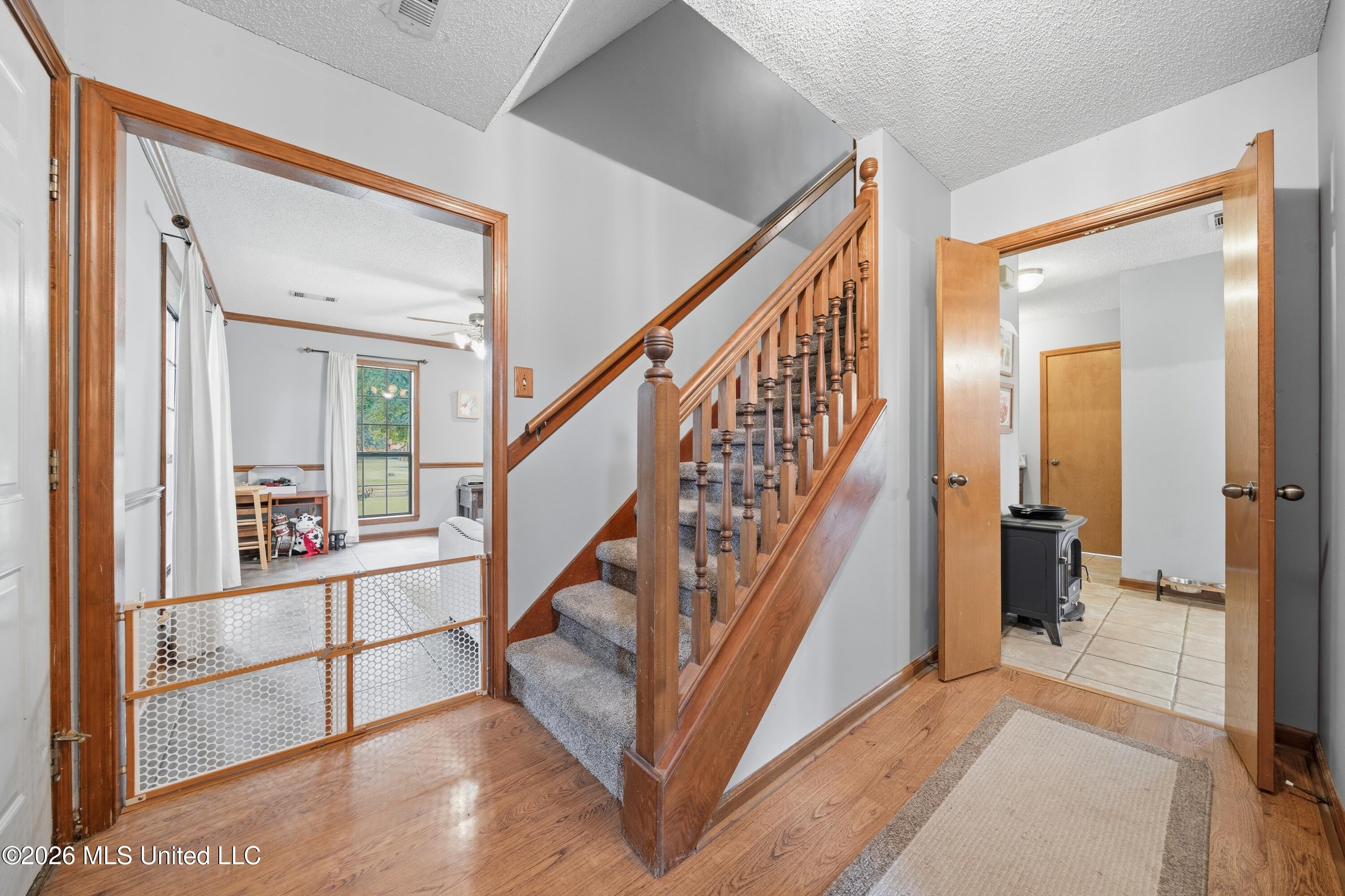 7630 Whitten Hill Drive Property Photo 15