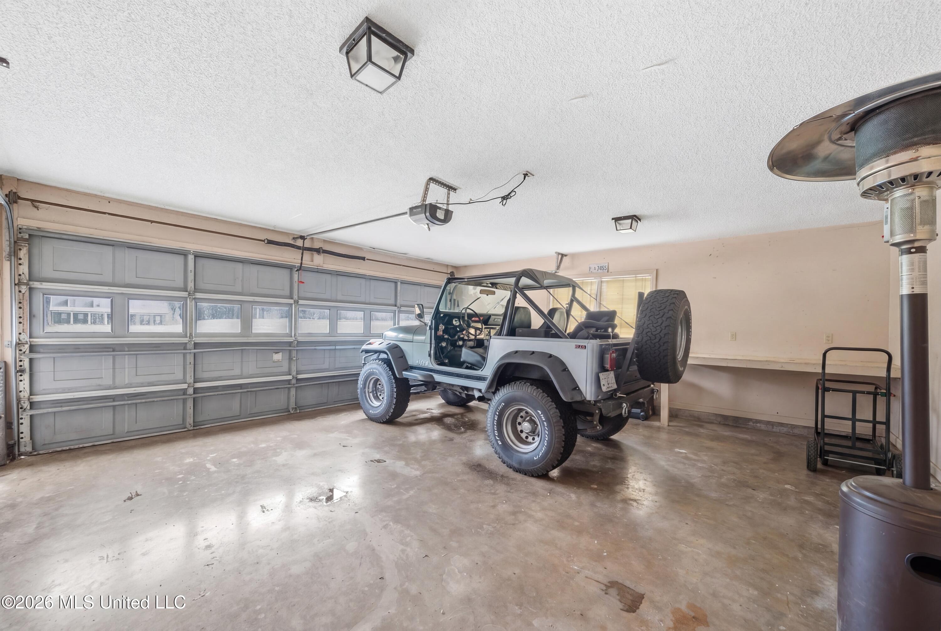 7630 Whitten Hill Drive Property Photo 27