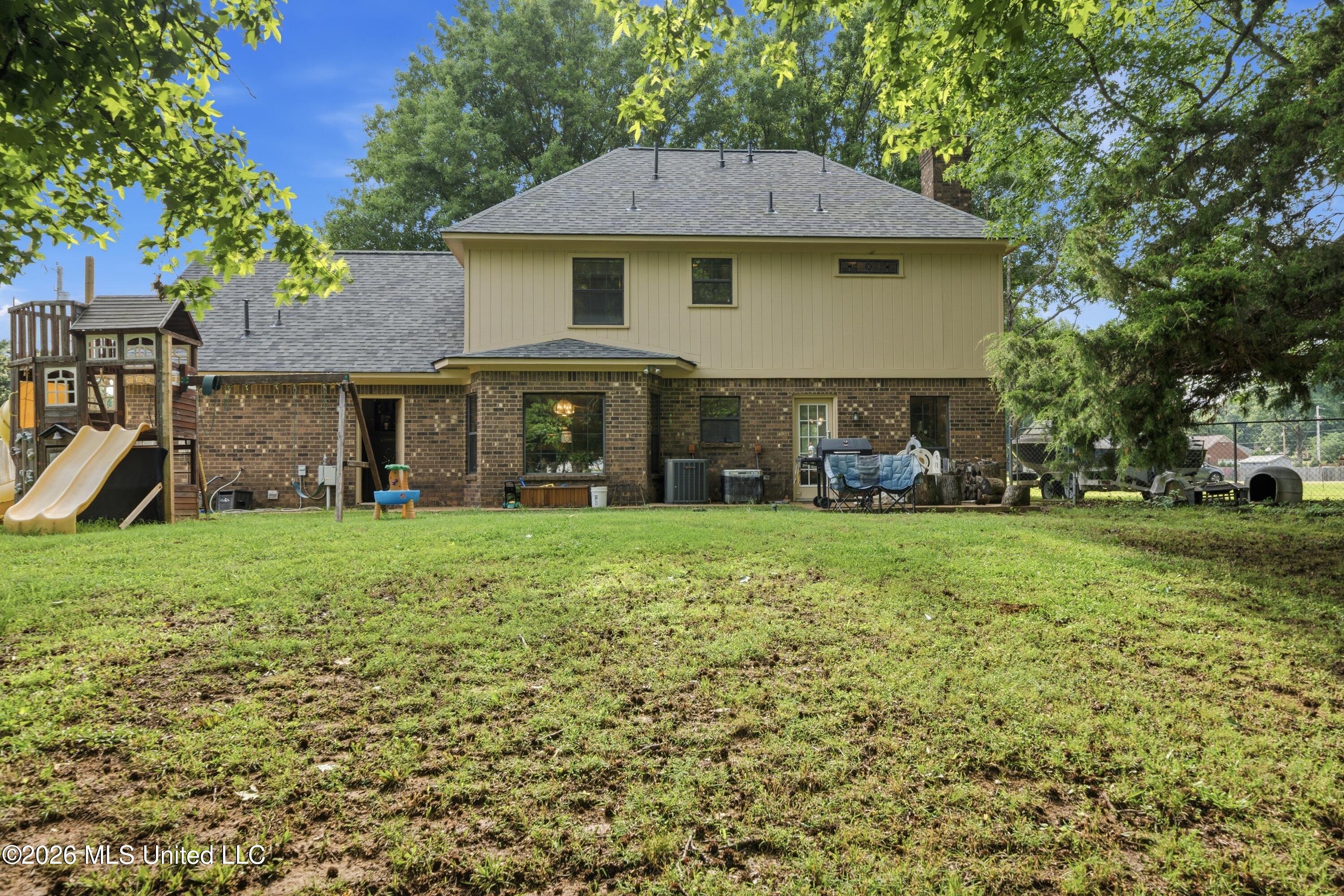7630 Whitten Hill Drive Property Photo 30