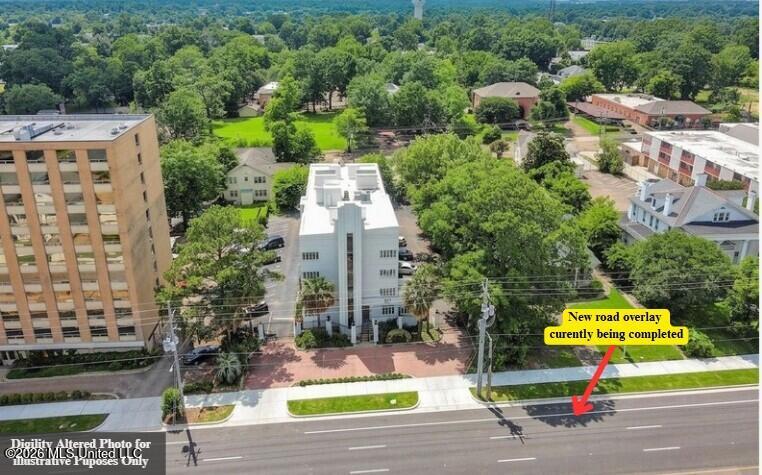 827 N State Street Property Photo 2
