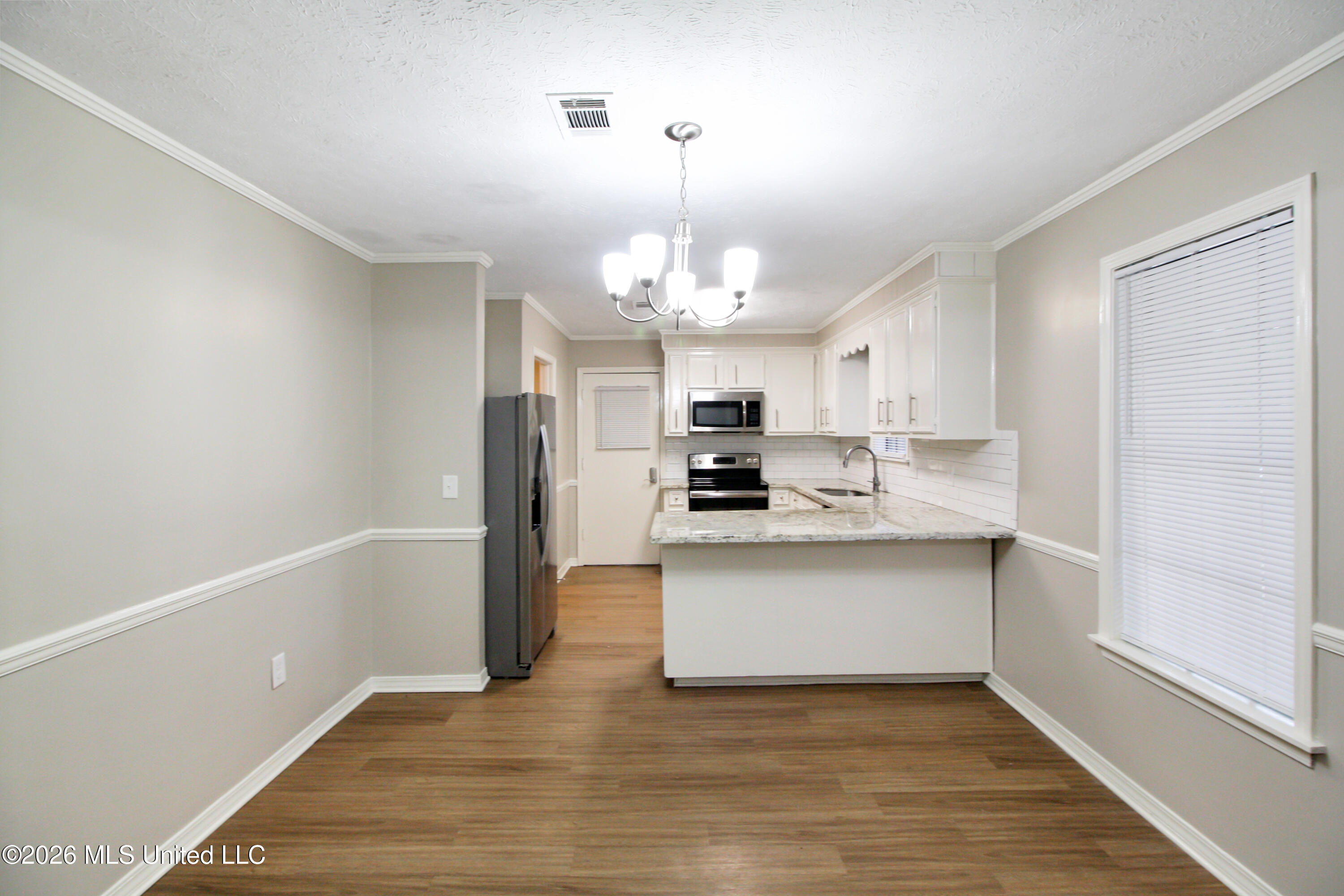 320 Helmsley Drive Property Photo 14