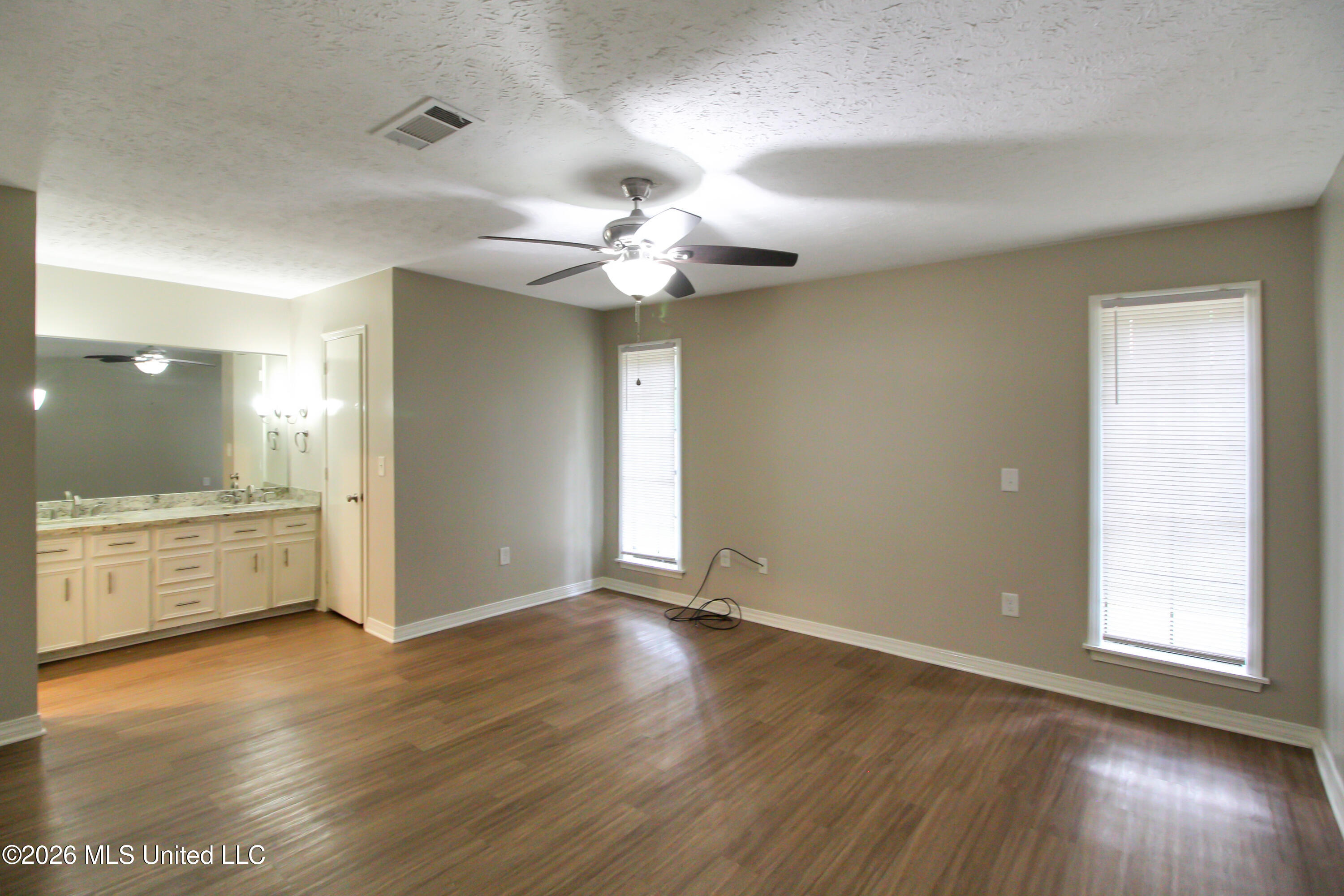 320 Helmsley Drive Property Photo 17