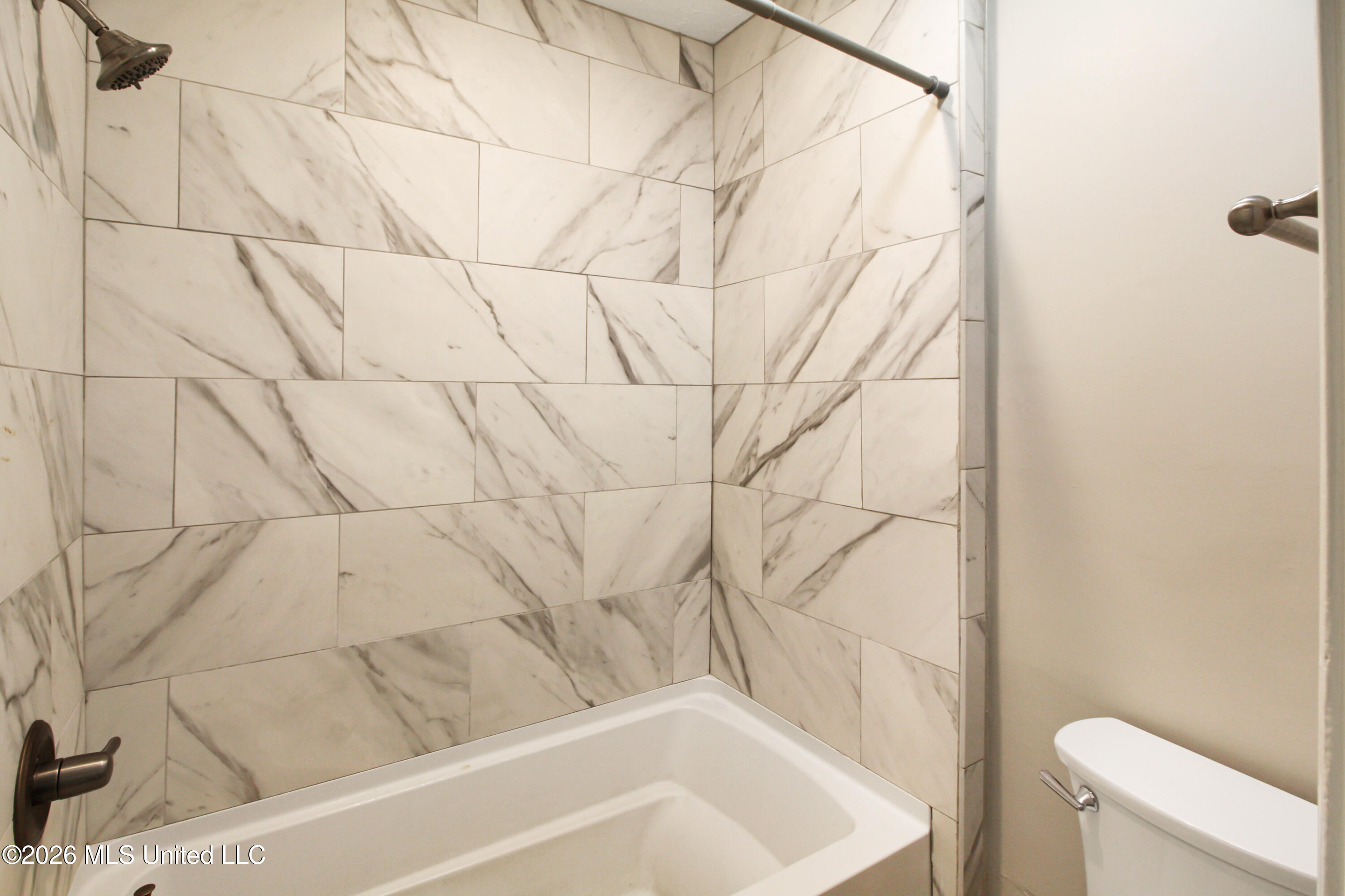 320 Helmsley Drive Property Photo 22