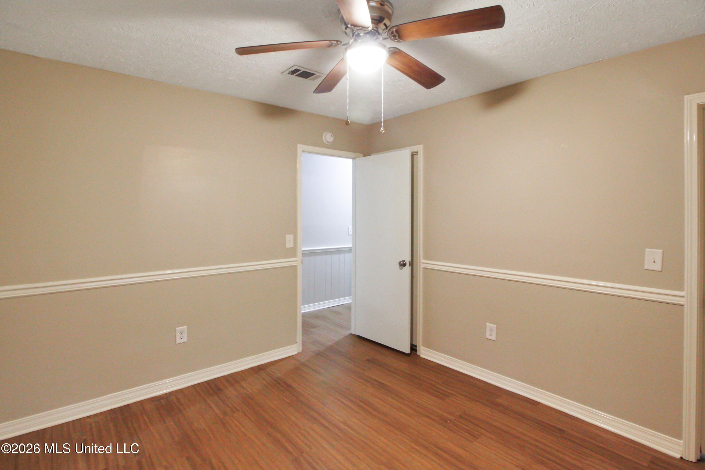 320 Helmsley Drive Property Photo 29