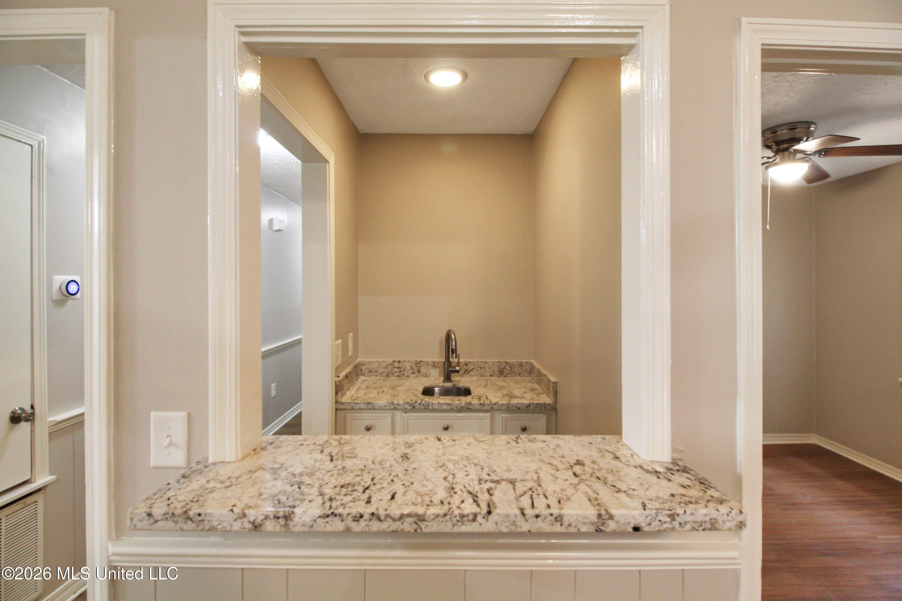 320 Helmsley Drive Property Photo 30