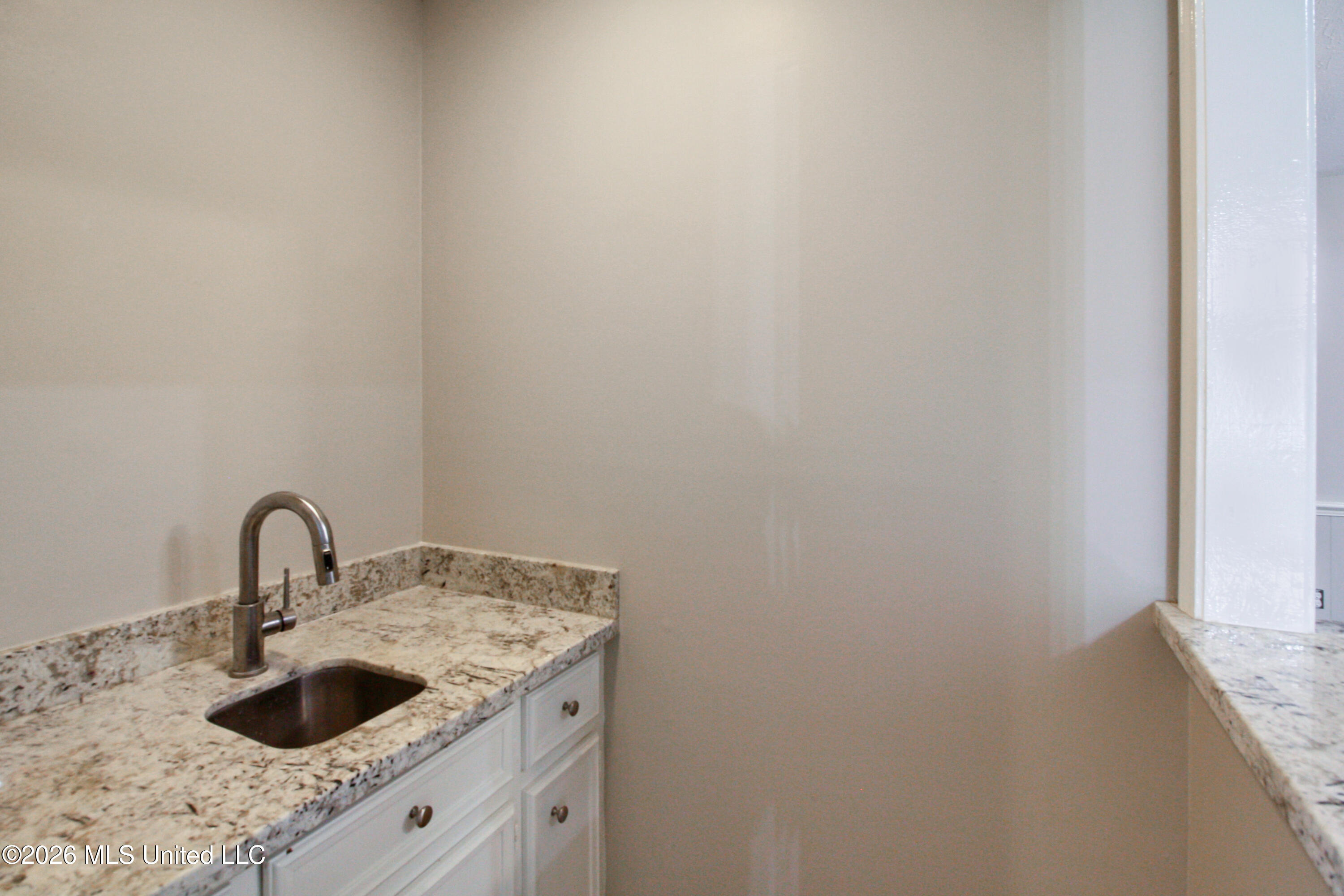 320 Helmsley Drive Property Photo 31