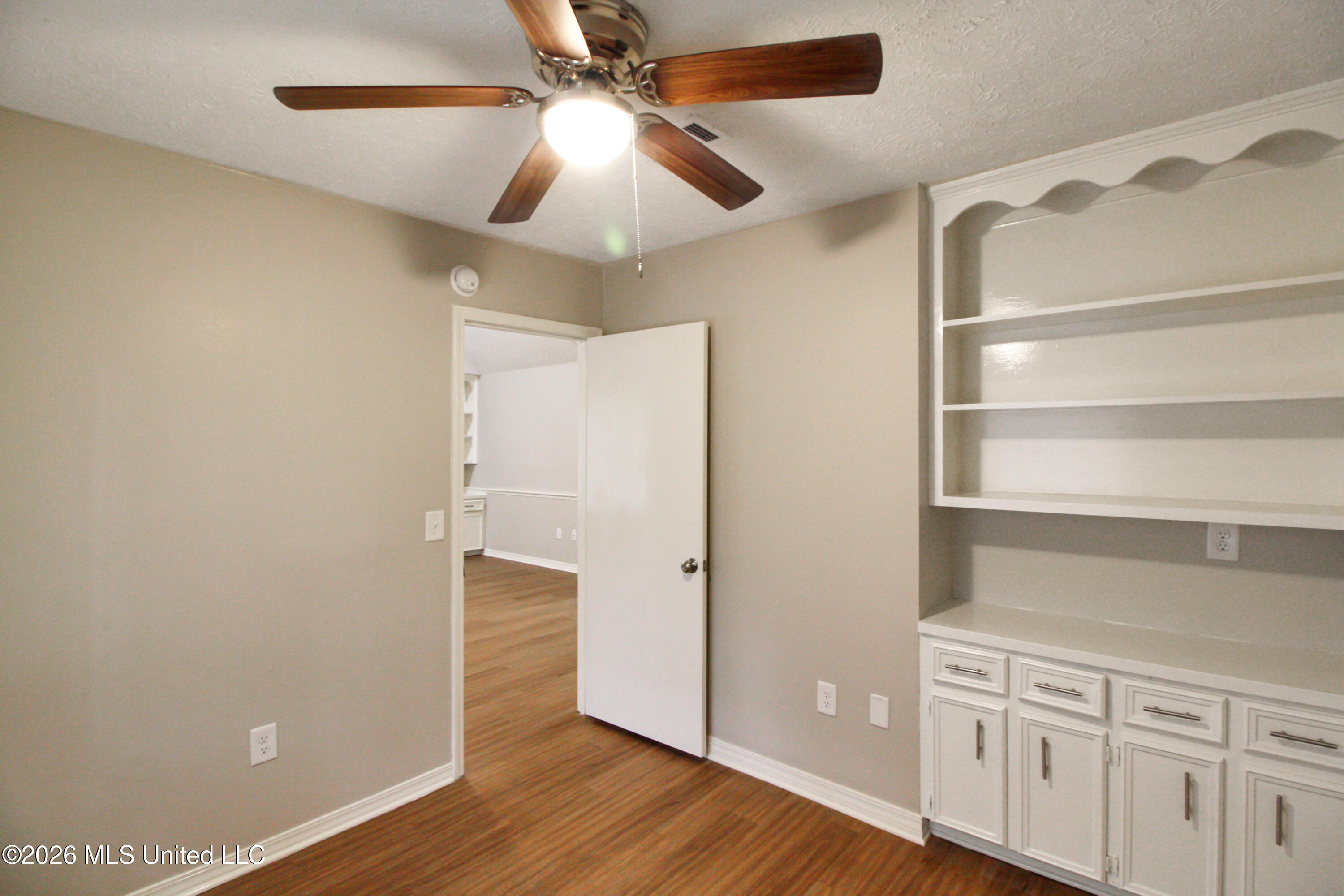 320 Helmsley Drive Property Photo 32