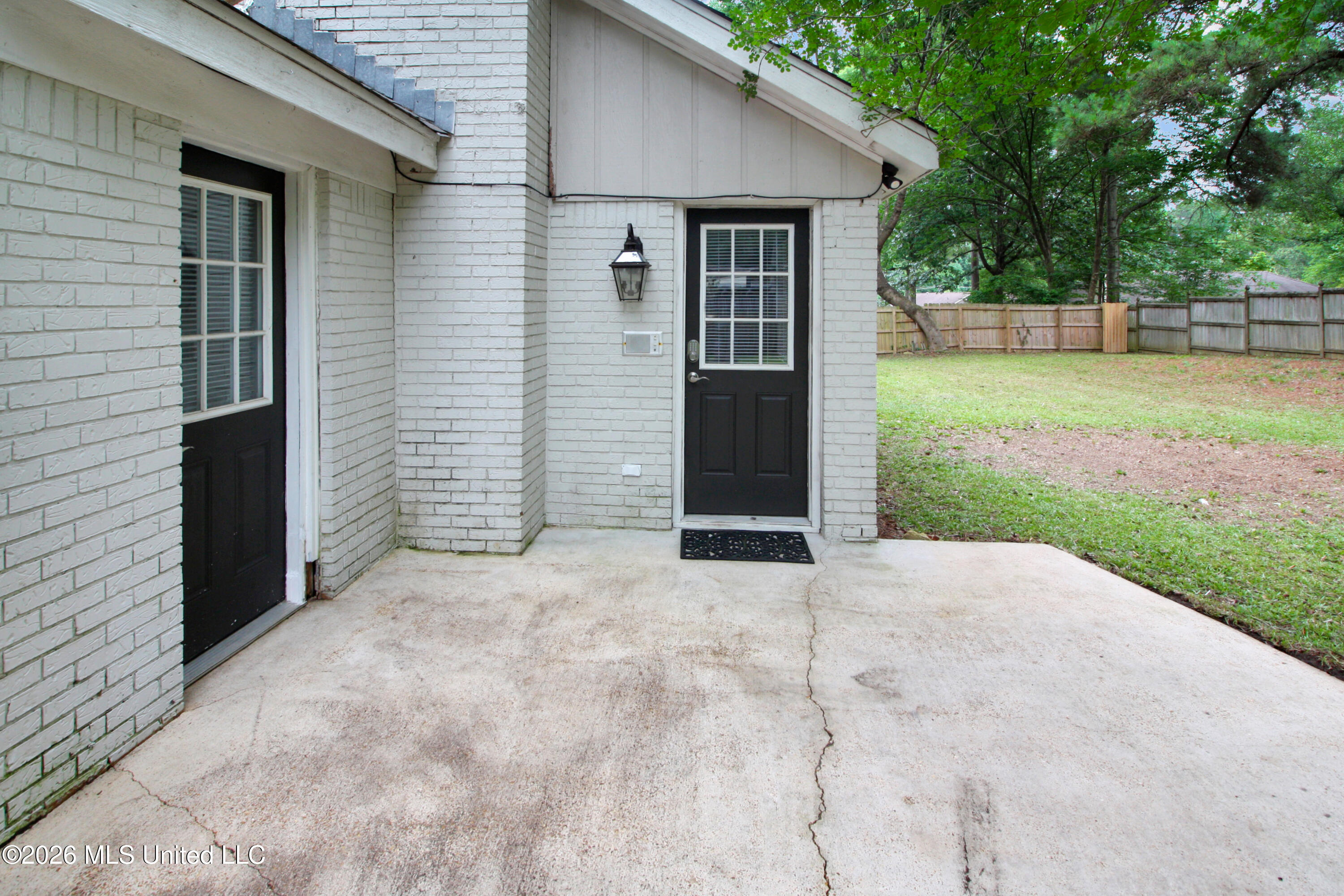 320 Helmsley Drive Property Photo 39