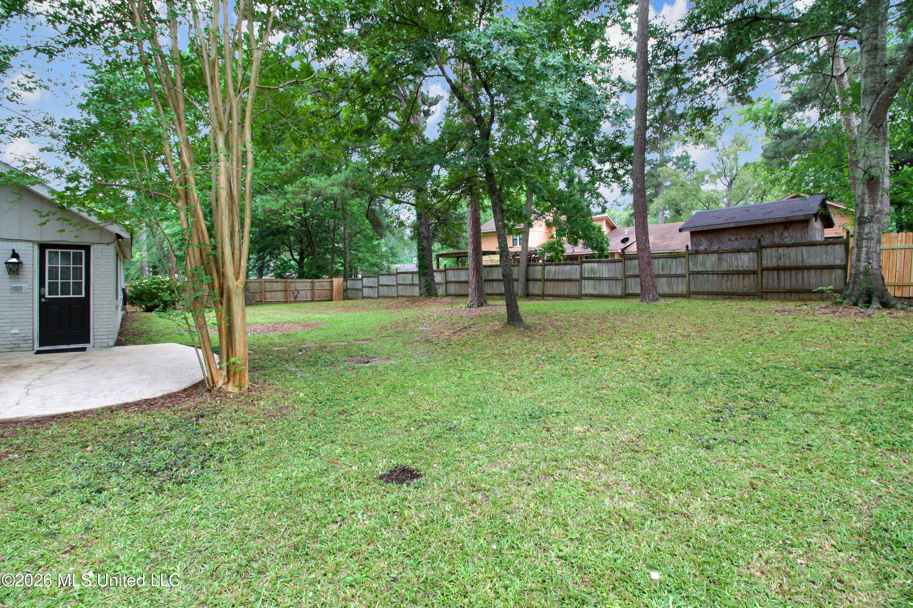 320 Helmsley Drive Property Photo 40