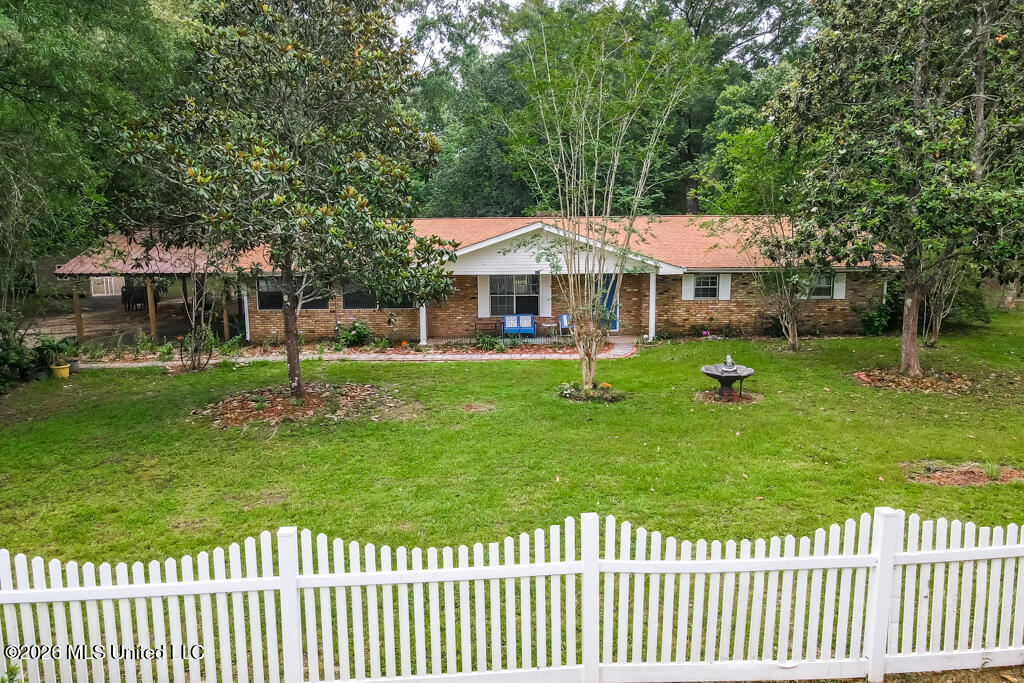 557 Walkiah Bluff Road Property Photo 1
