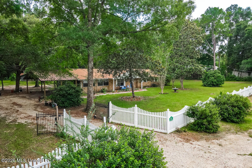 557 Walkiah Bluff Road Property Photo 2