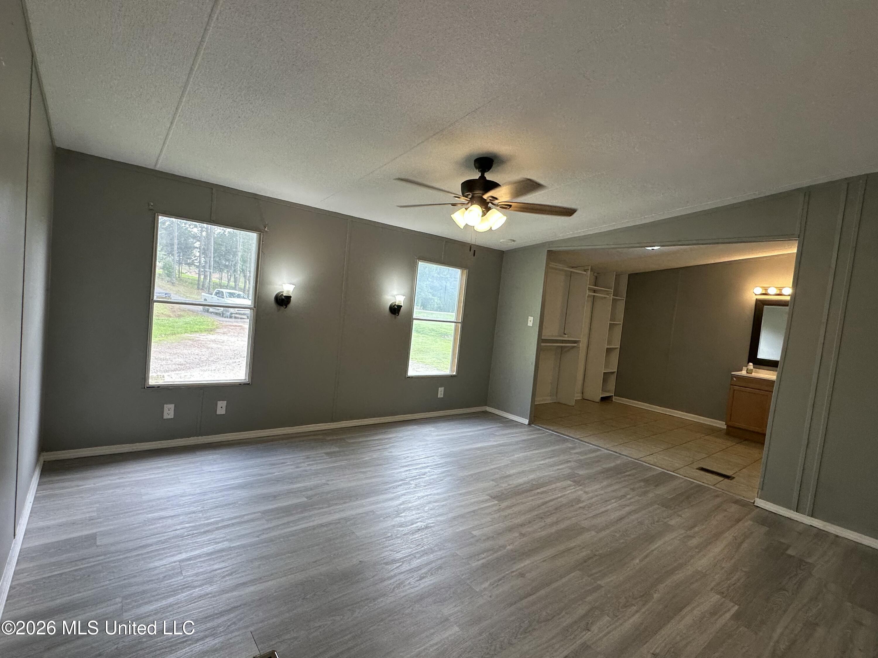 552 Bennett Circle Property Photo 6