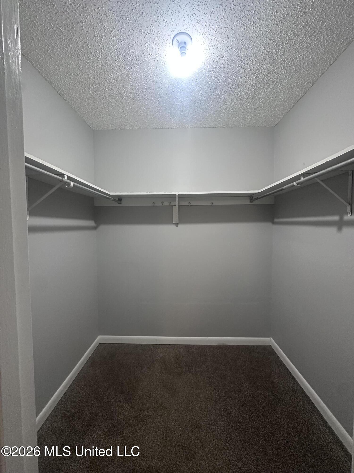 5629 Ridgetop Drive Property Photo 11