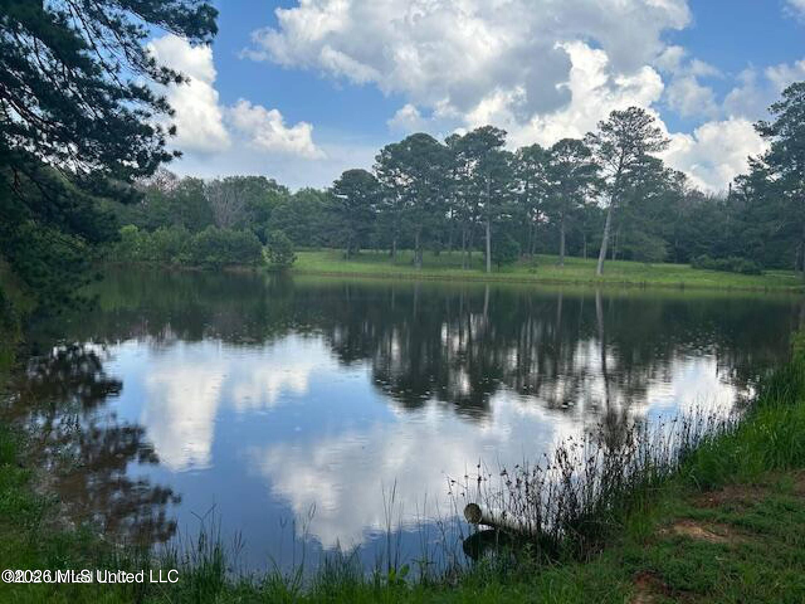 229 12 Oaks Trace Property Photo 1