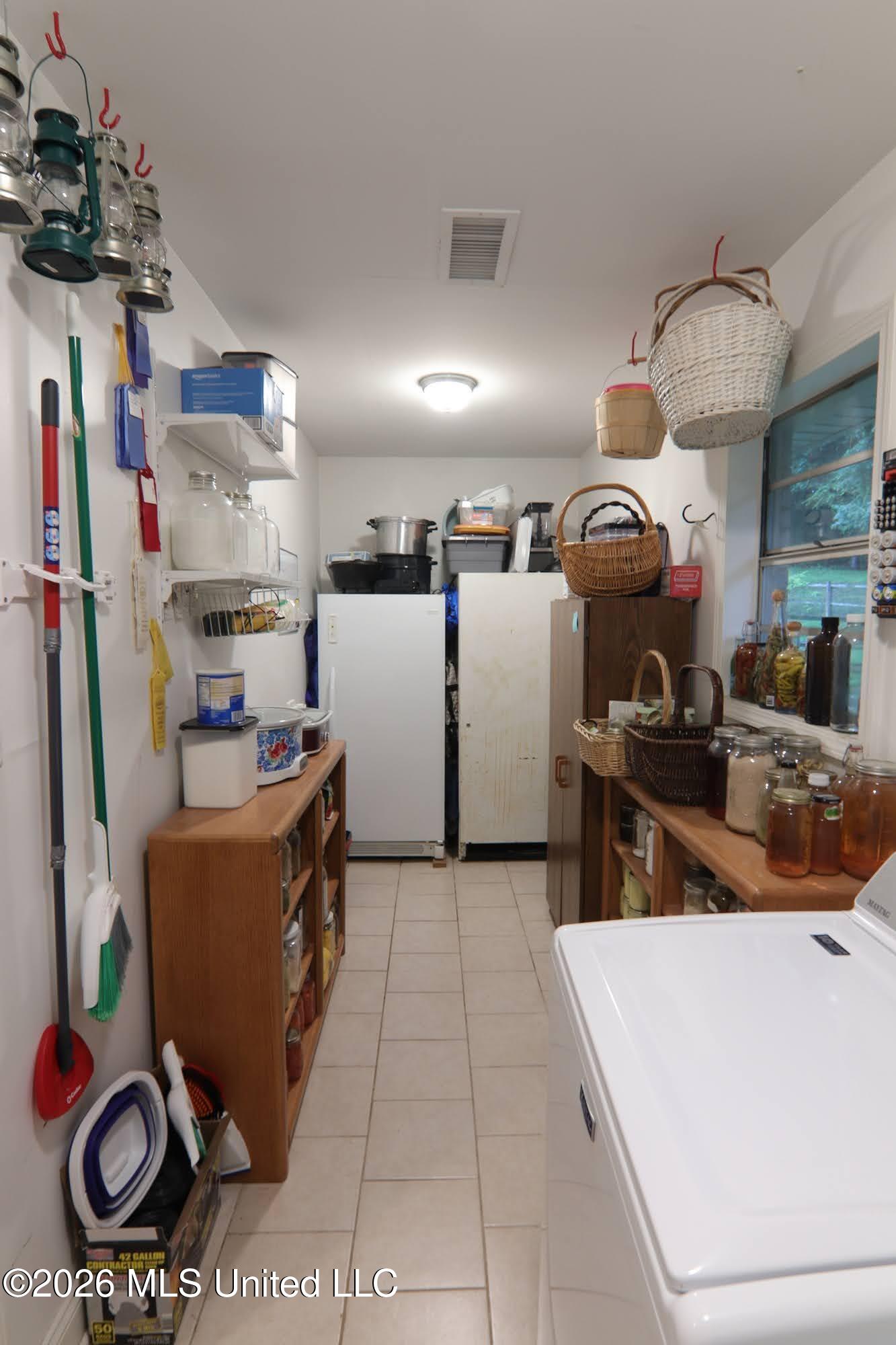 5871 S Highway 305 Property Photo 7