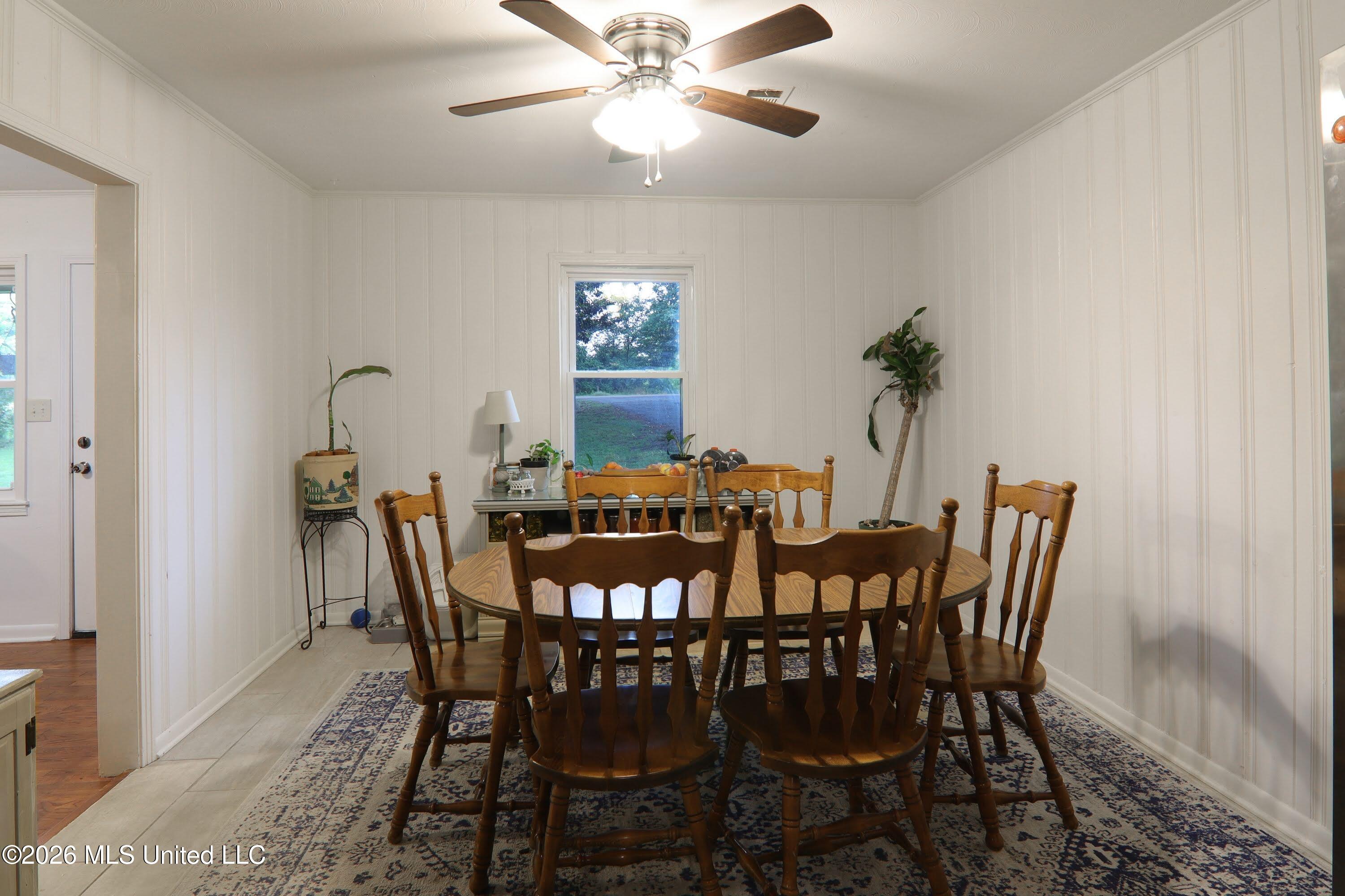 5871 S Highway 305 Property Photo 8