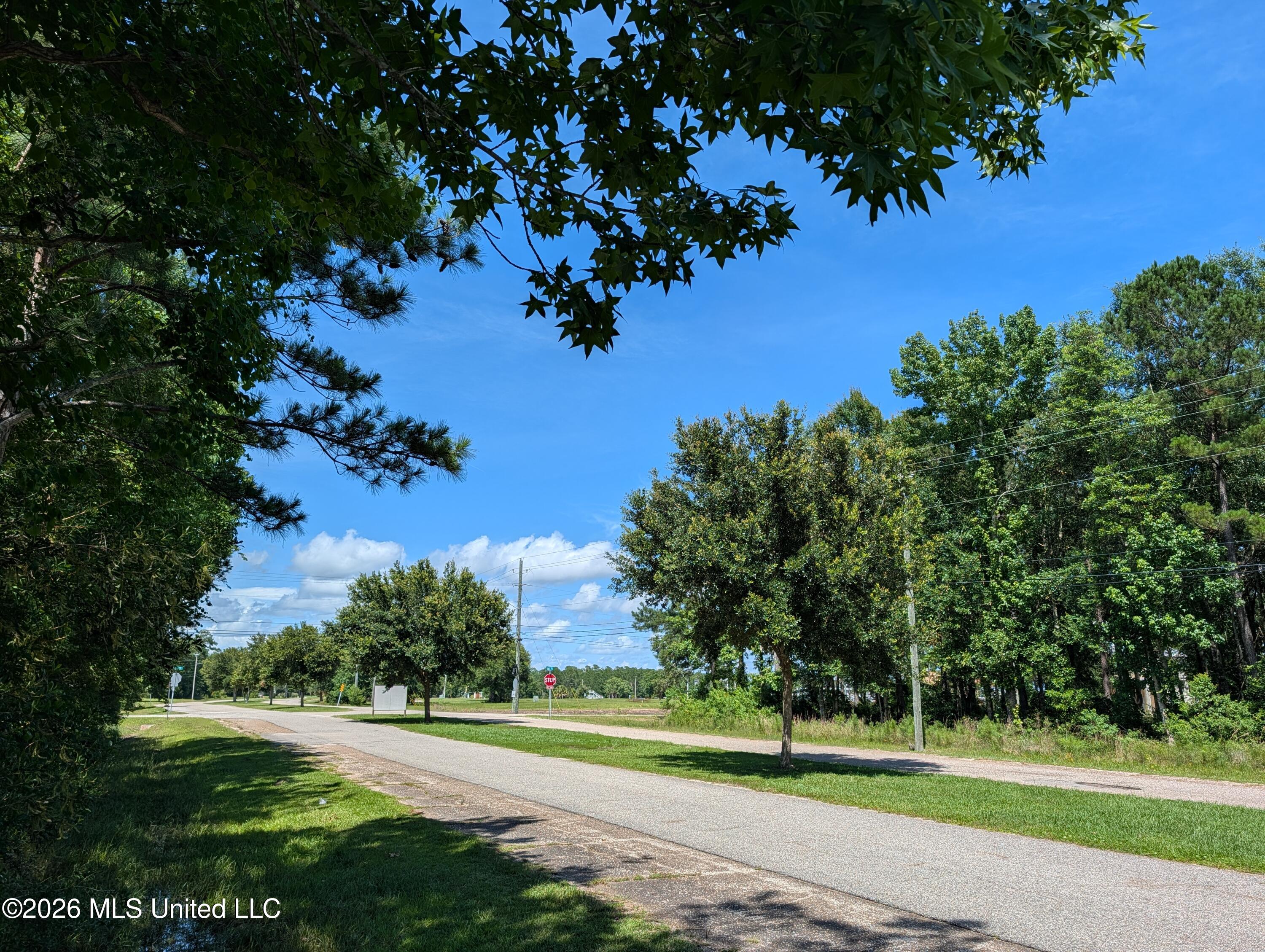 2332 Airport Drive Property Photo 1