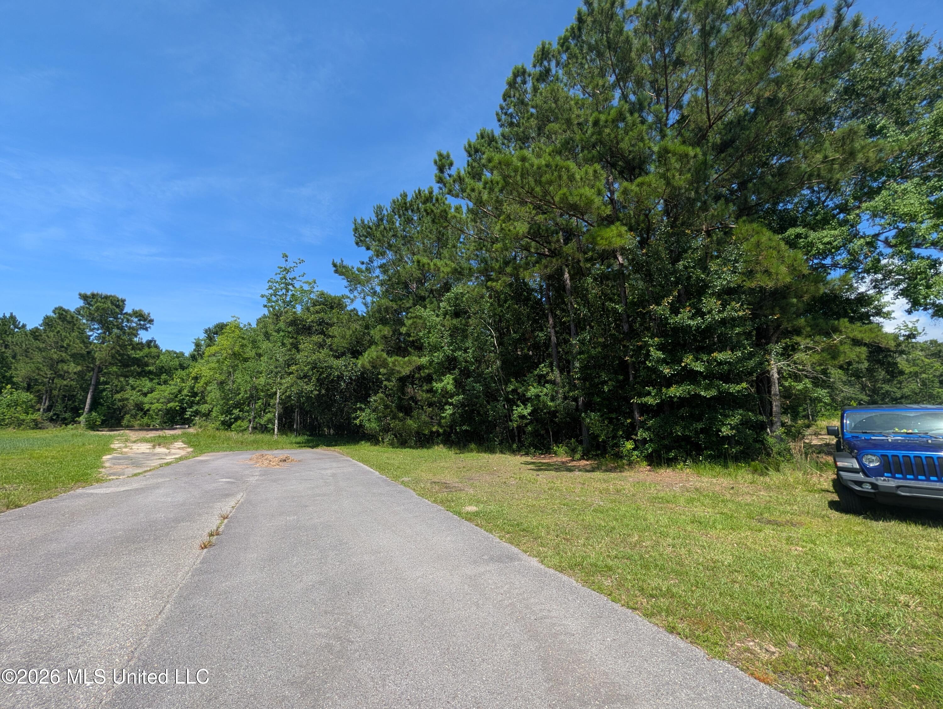 2332 Airport Drive Property Photo 7