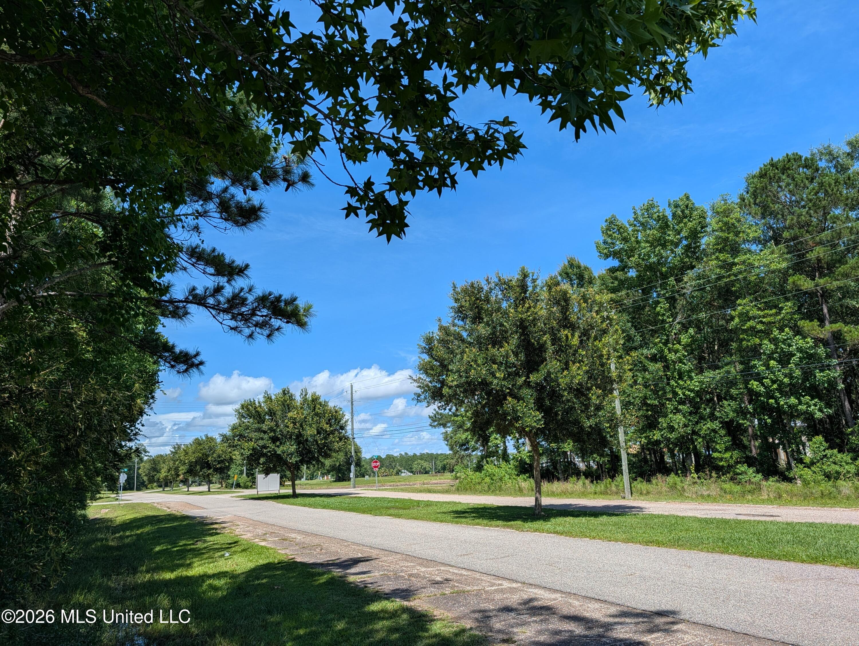2332 Airport Drive Property Photo 11