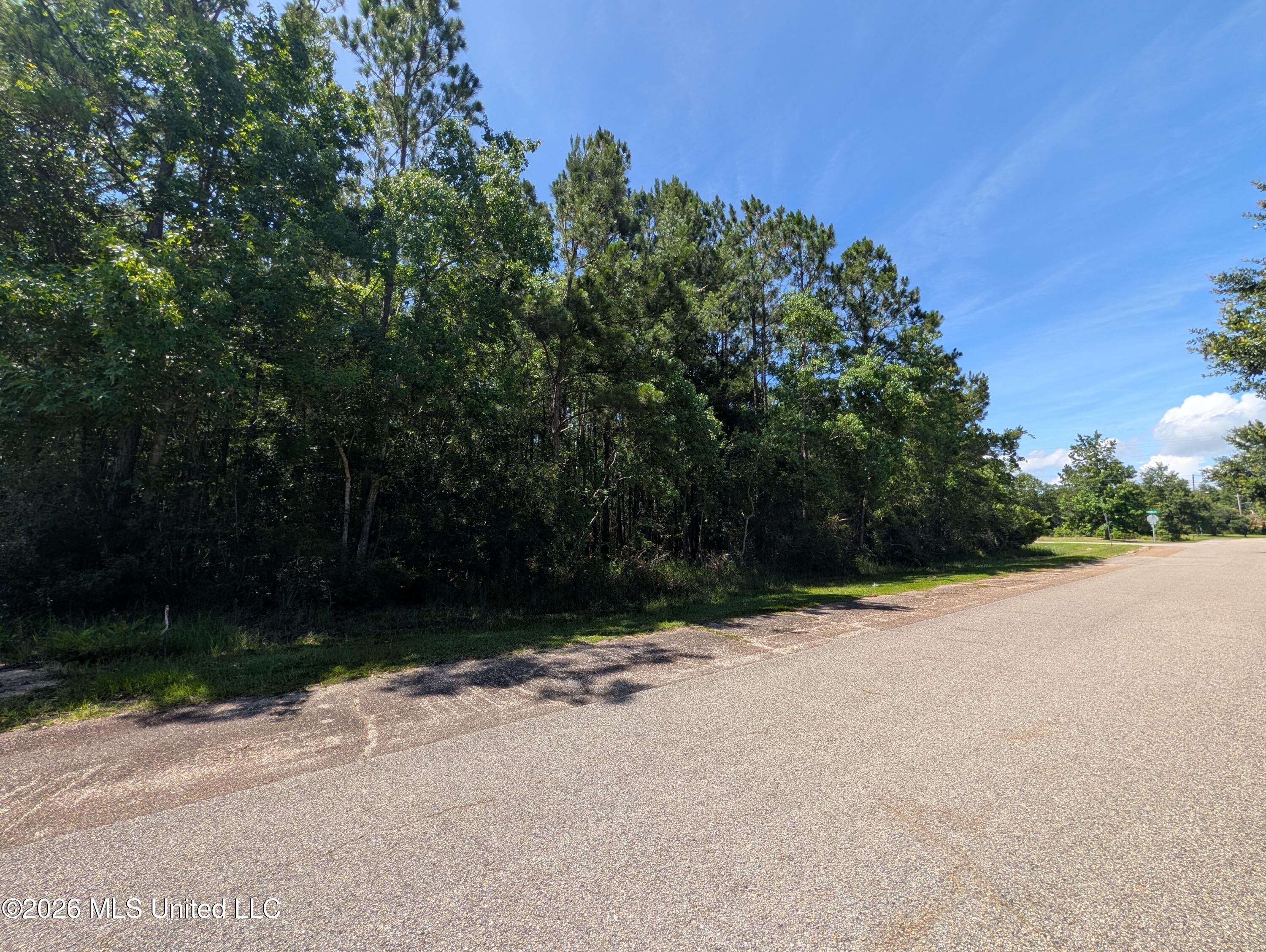 2332 Airport Drive Property Photo 12