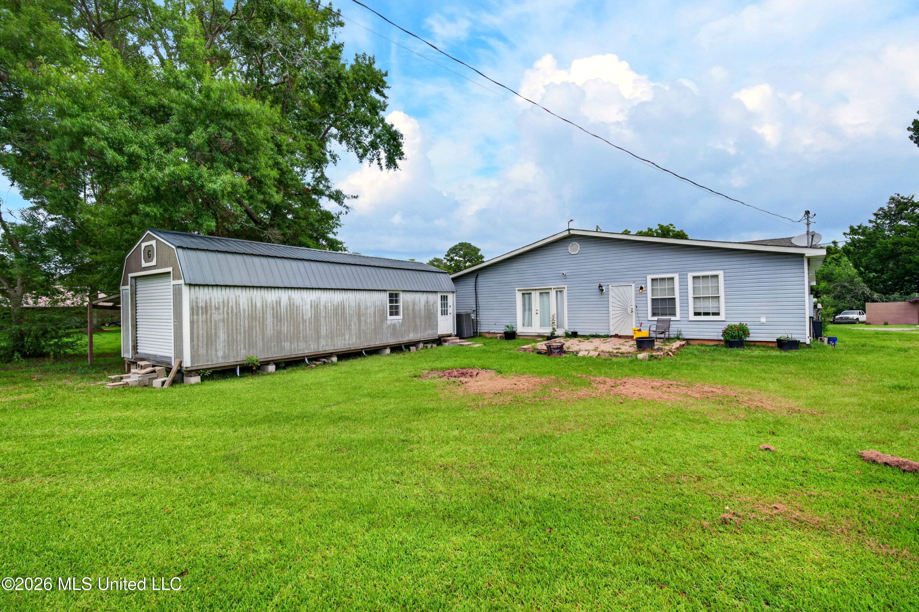 4818 Mcinnis Avenue Property Photo 6