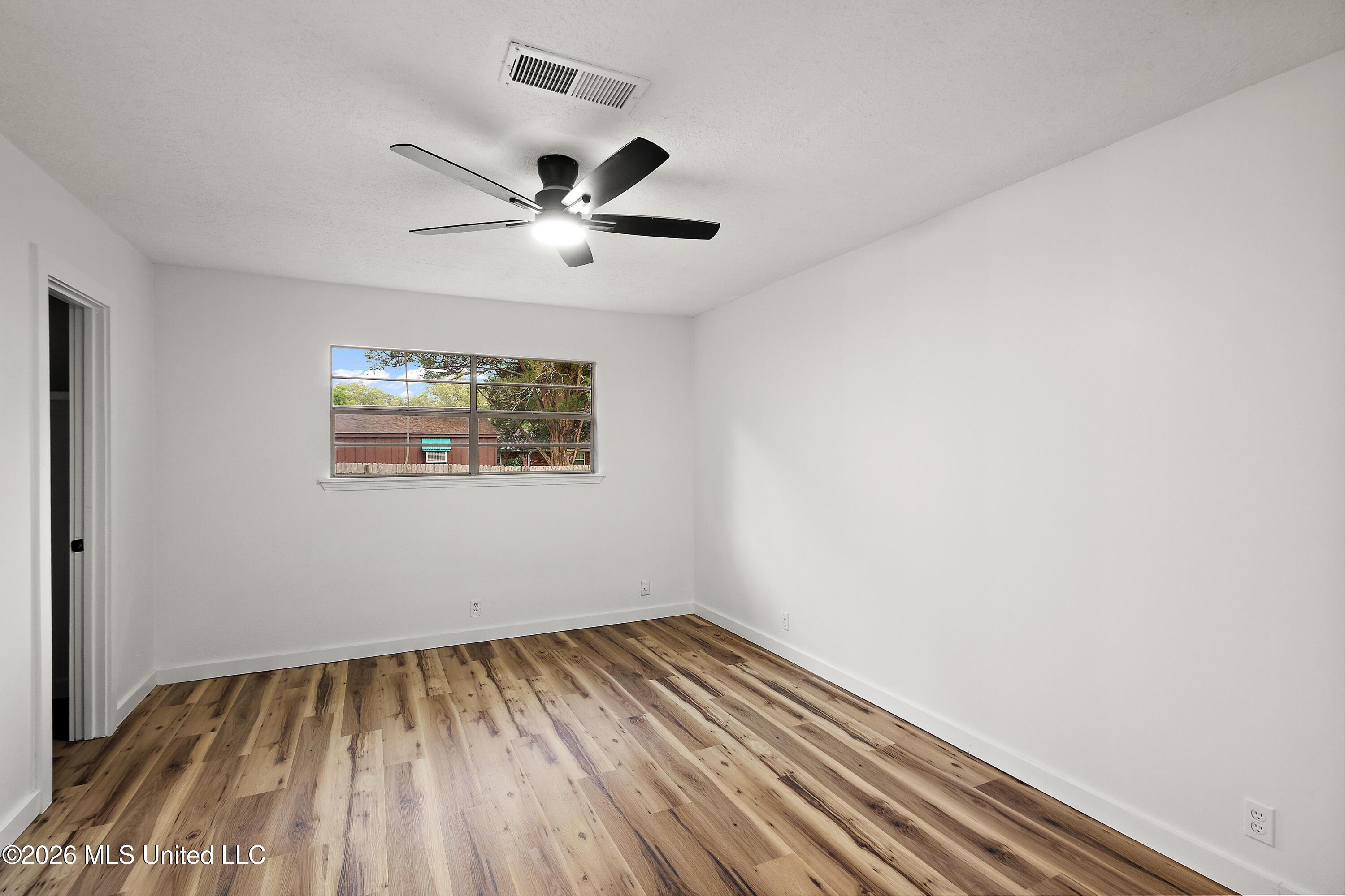 40 Woodbridge Road Property Photo 10