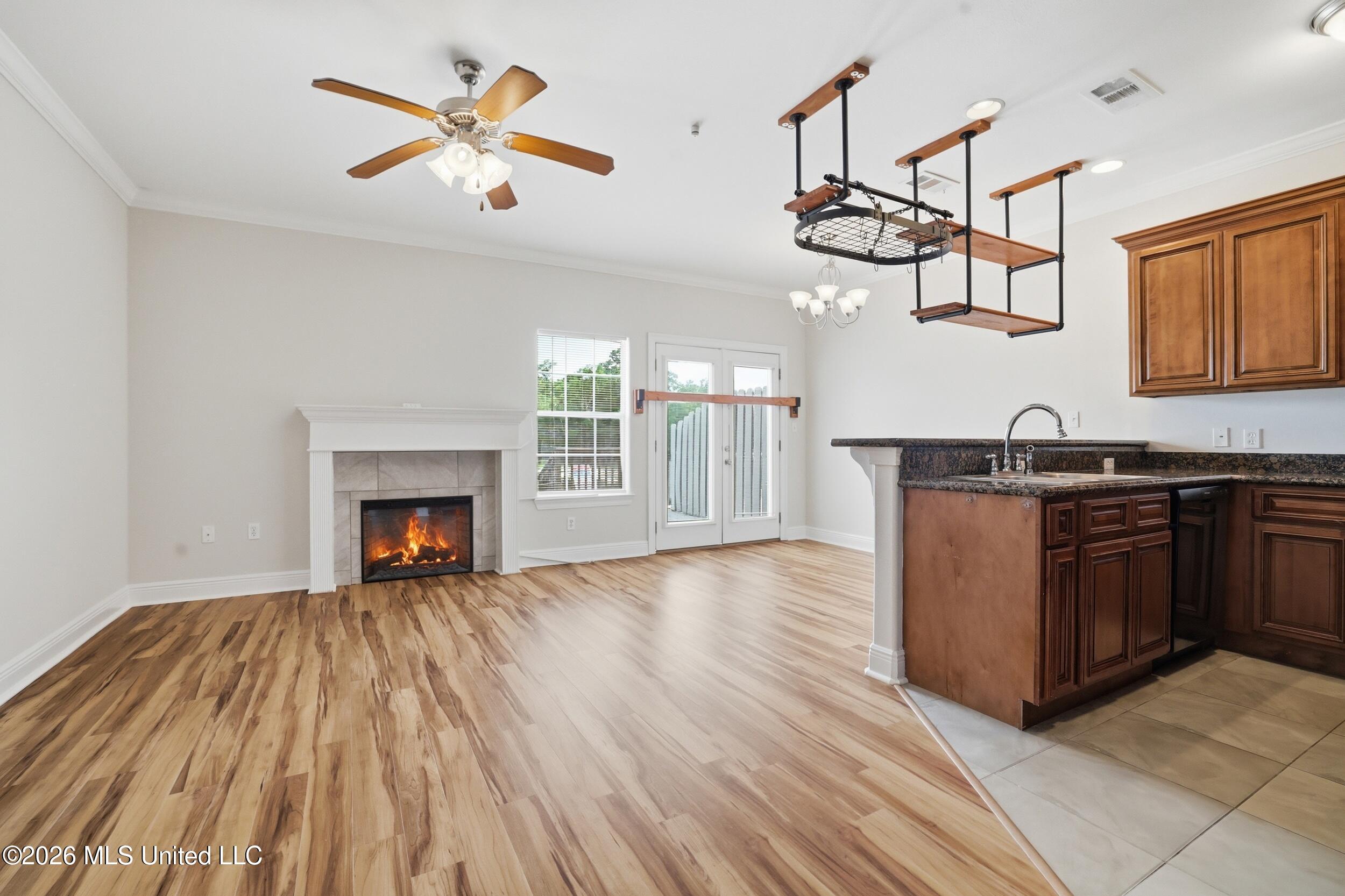 3465 Riverbend Cove Property Photo 8