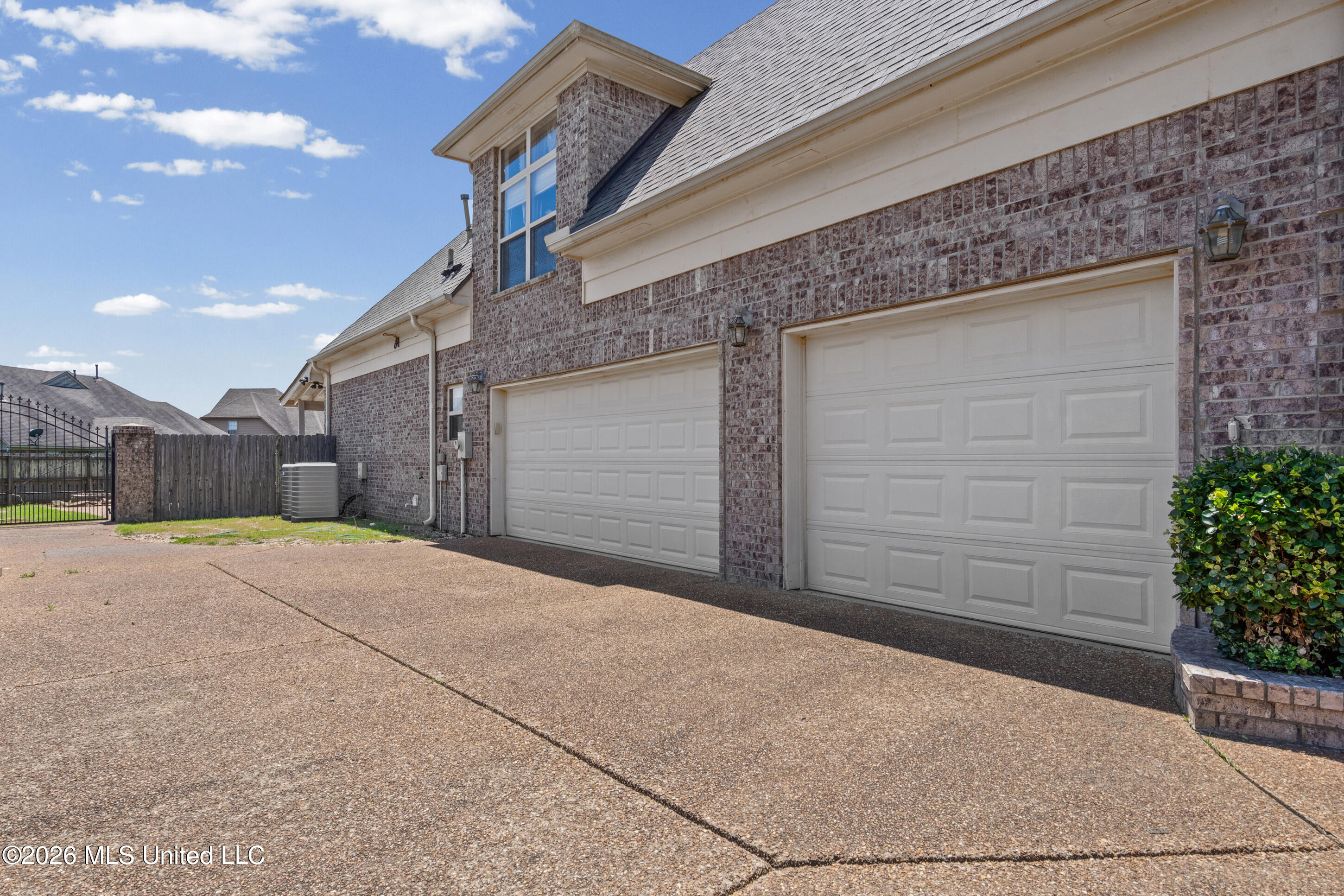 13343 Willow Nest Drive Property Photo 5