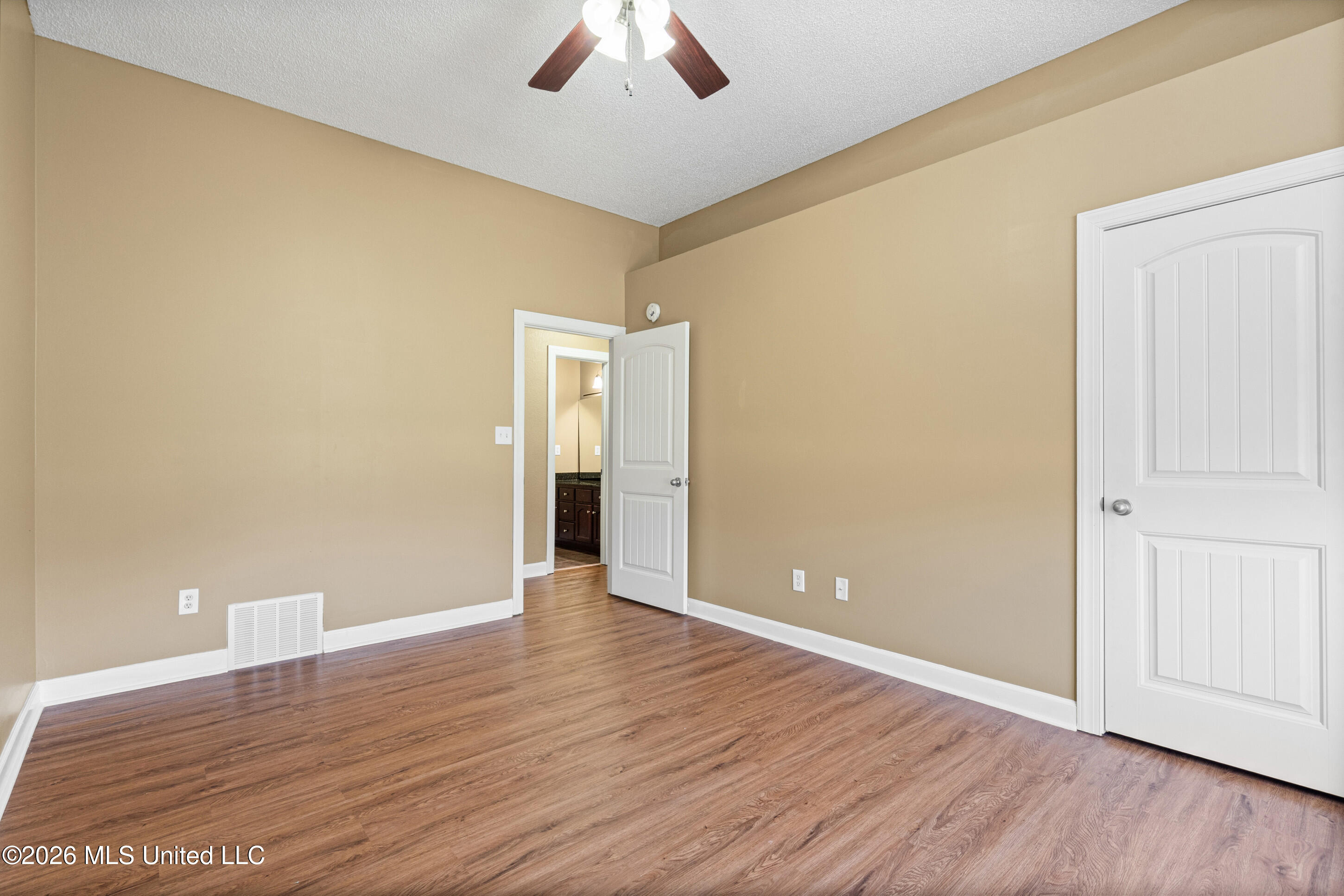 13343 Willow Nest Drive Property Photo 24