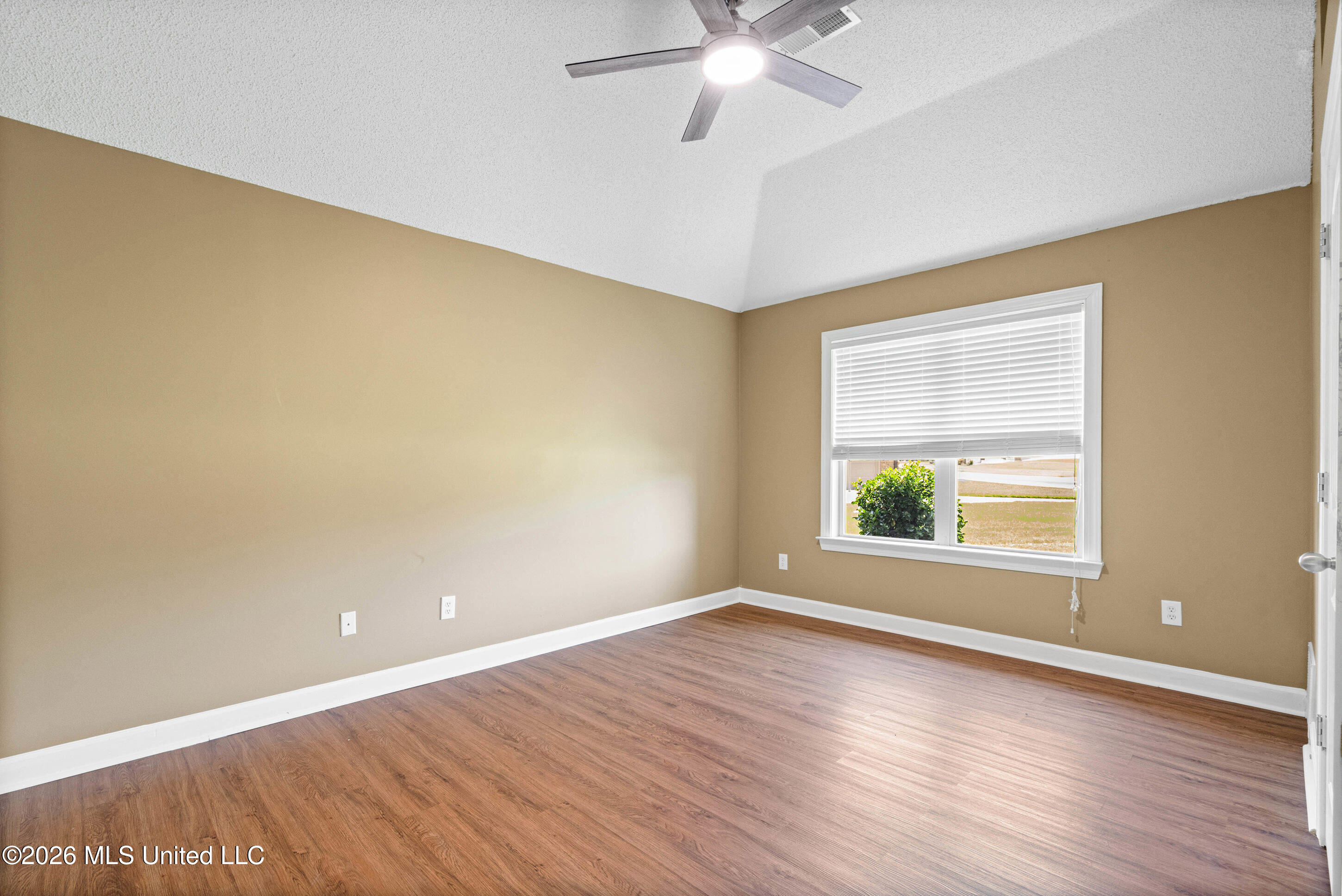 13343 Willow Nest Drive Property Photo 26